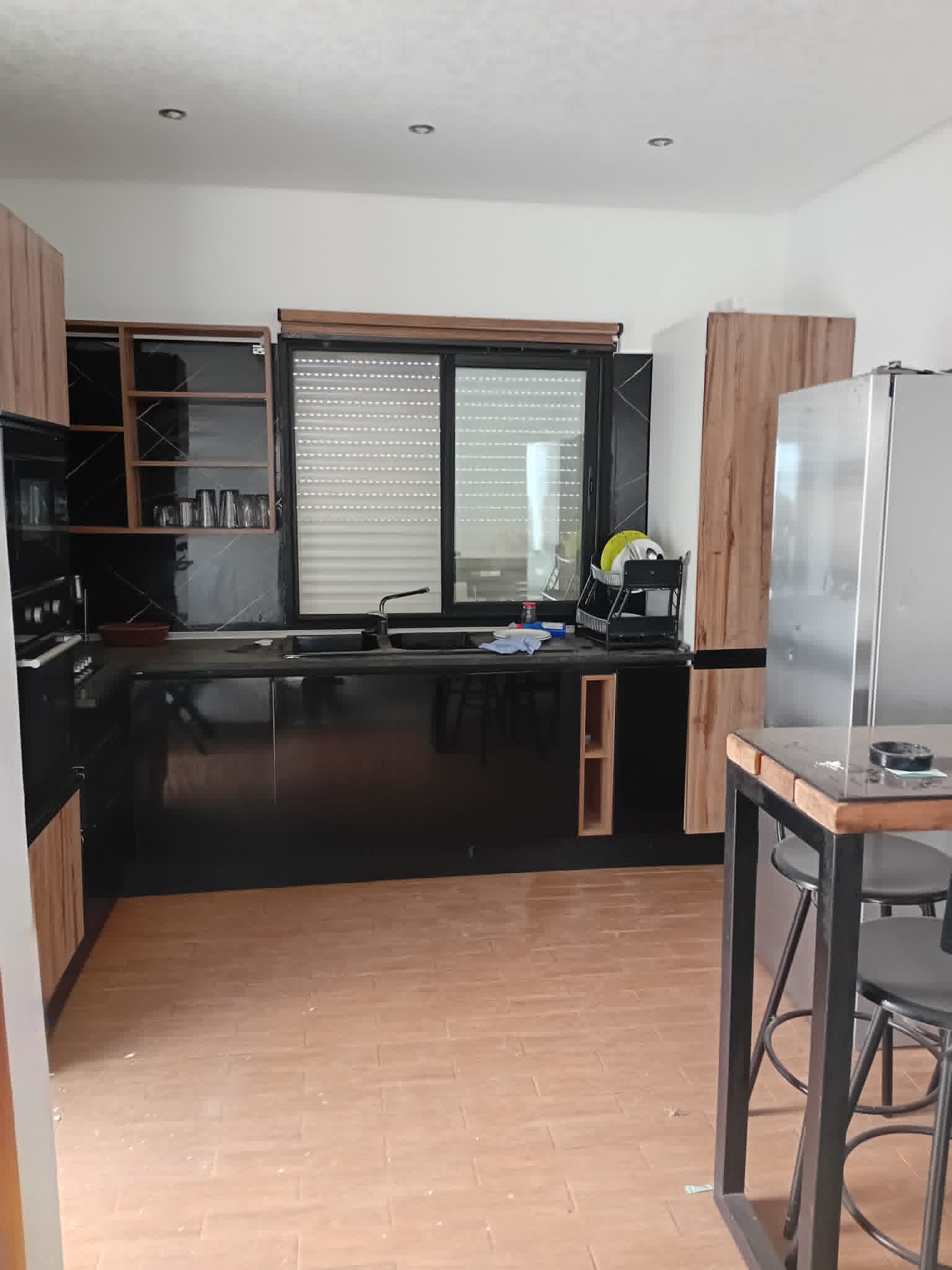 Sousse Jaouhara&nbsp;Khezama Ouest&nbsp;Location&nbsp;Appart. 2 pi�ces&nbsp;Magnifique s plus 2 richement meubl� avec rooftop