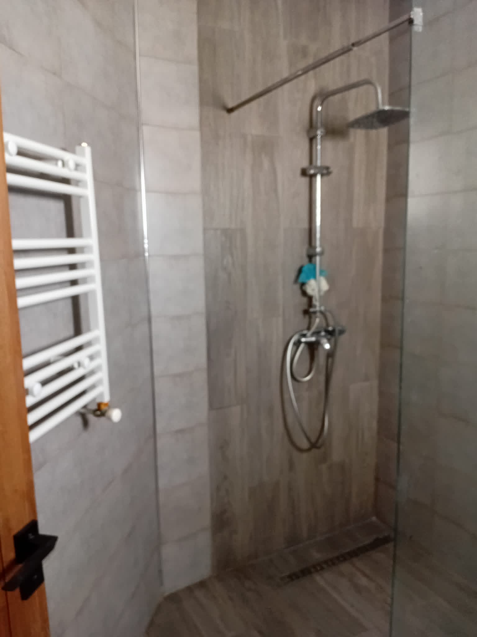 Sousse Jaouhara&nbsp;Khezama Ouest&nbsp;Location&nbsp;Appart. 2 pi�ces&nbsp;Magnifique s plus 2 richement meubl� avec rooftop