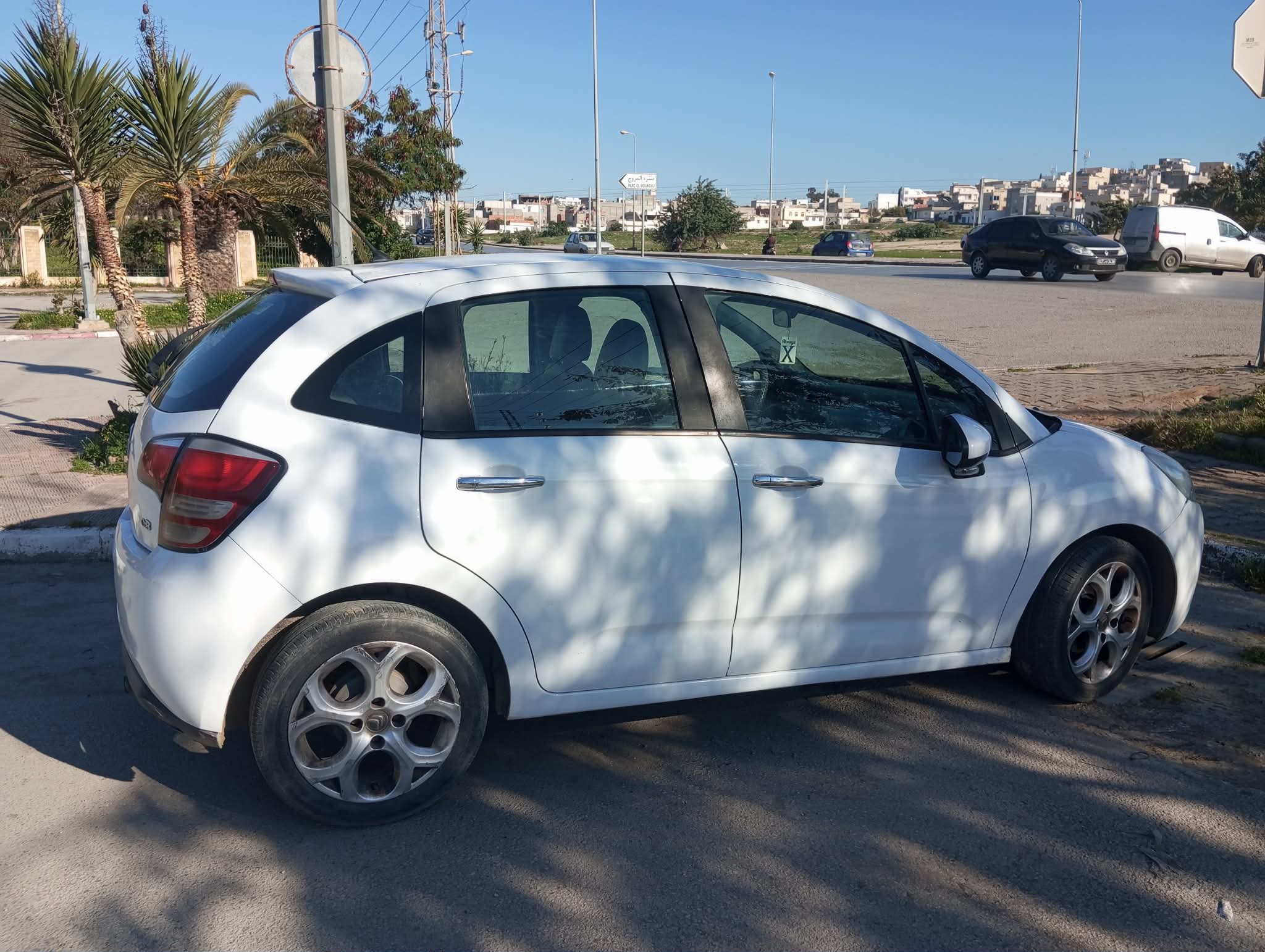 El Omrane Superieur&nbsp;Cite Ibn Khaldoun I&nbsp;Citroen&nbsp;C3&nbsp;Citroen c3 2014 124000 km