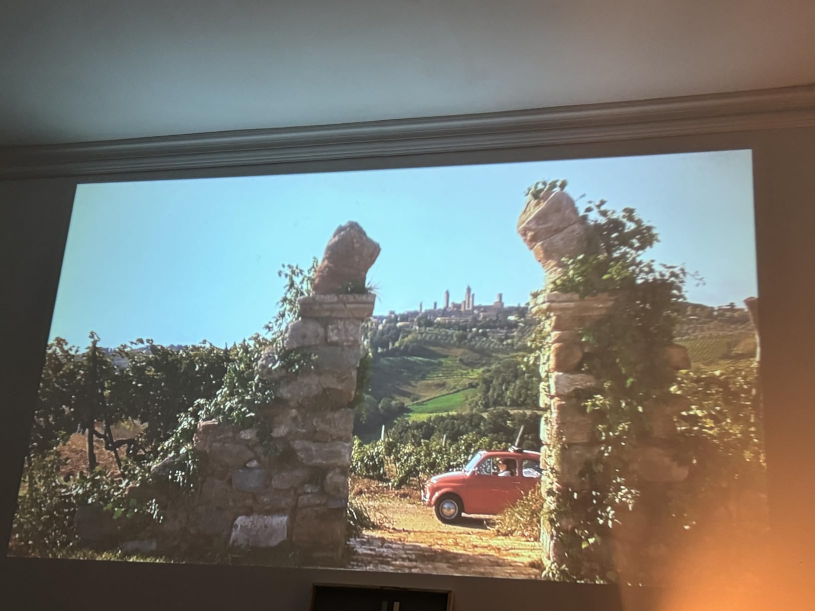 Rades&nbsp;Rades&nbsp;Projecteurs&nbsp;Vid�oprojecteur&nbsp;Vid�o projecteur full hd 1080p avec tr�pied