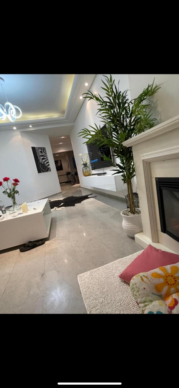 Ariana Ville&nbsp;Cite Ennasr 2&nbsp;Location&nbsp;Appart. 2 pi�ces&nbsp;Superbe s1 haut standing � ennasr 2 avec jardin