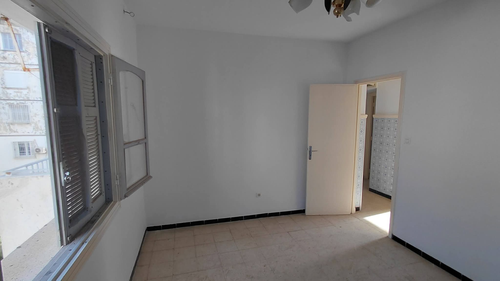 Cite El Khadra&nbsp;Cite El Khadra&nbsp;Location&nbsp;Appart. 3 pi�ces&nbsp;S plus 2 a la cit� el khadhra wb4450