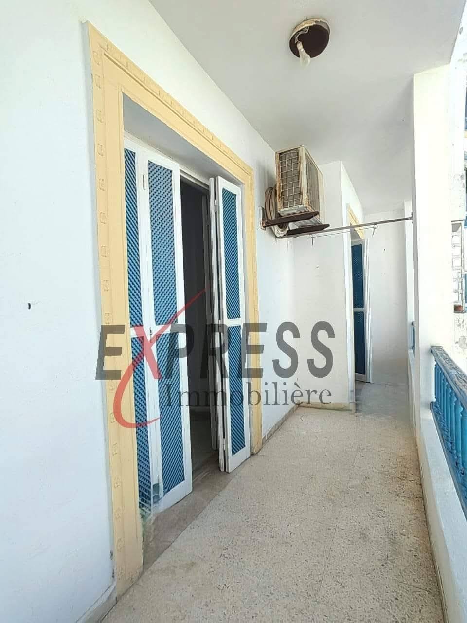 Ariana Ville&nbsp;Riadh Landlous&nbsp;Location&nbsp;Appart. 5 pi�ces+&nbsp;Appartement spacieux s4