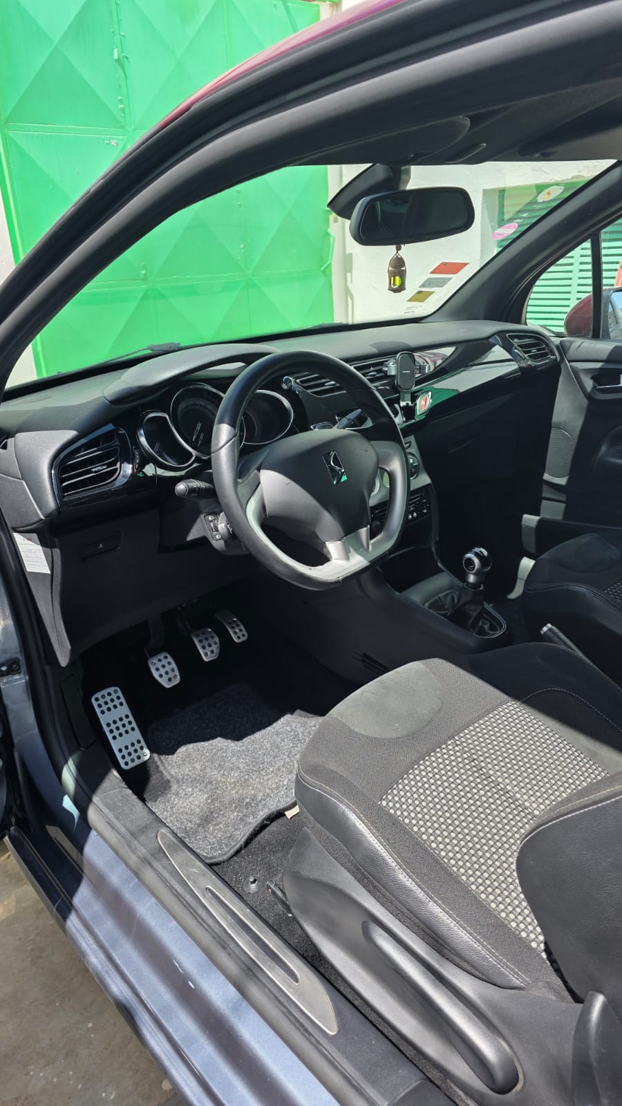 Carthage&nbsp;Carthage&nbsp;Autre Marque&nbsp;Autre Mod�le&nbsp;Ds3 finition sport chic toutes options