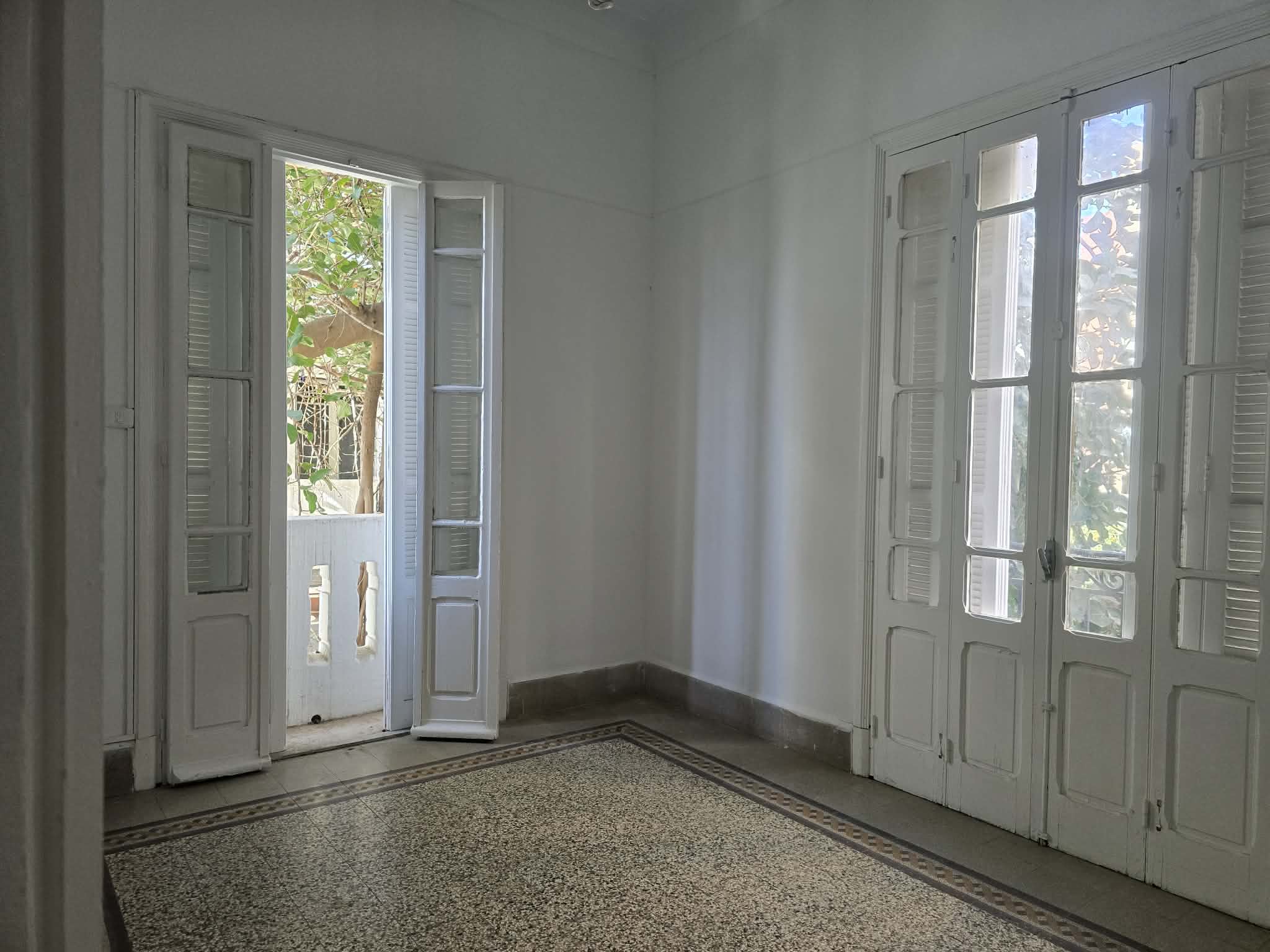 Bab Bhar&nbsp;Bab Bhar&nbsp;Bureaux & Commerces&nbsp;Bureau&nbsp;Bureau � rue de palestine tunis