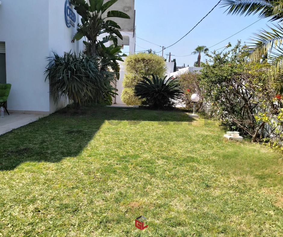 El Menzah&nbsp;El Menzah 1&nbsp;Location&nbsp;Maisons&nbsp;Grande villa avec jardin � el menzah 1