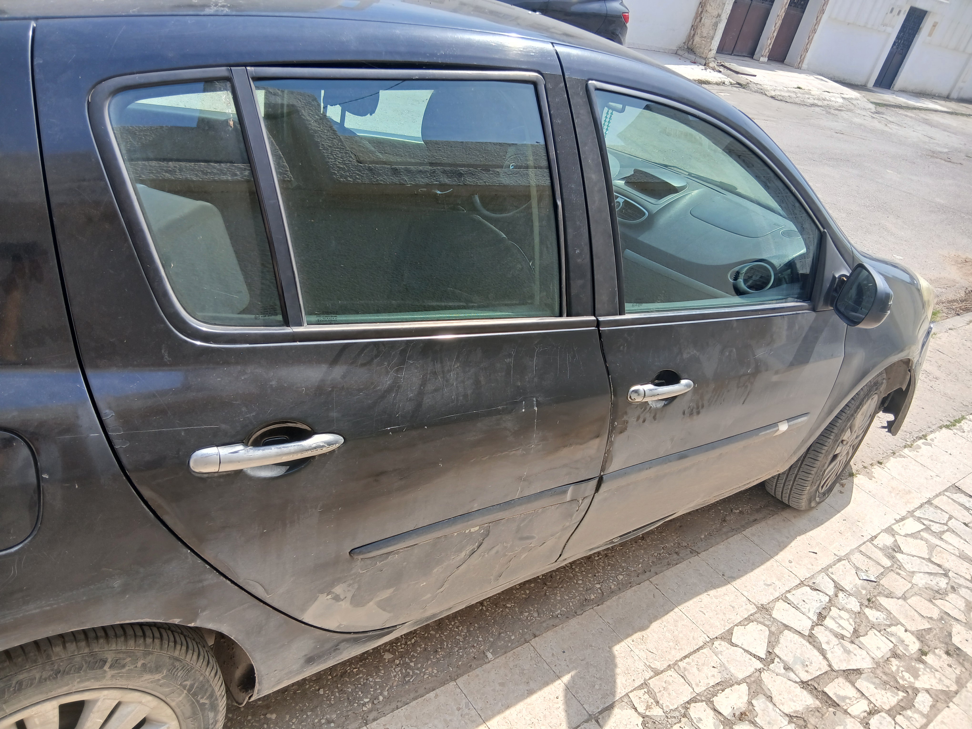 Le Bardo&nbsp;Khaznadar&nbsp;Renault&nbsp;Clio&nbsp;Renault clio 3