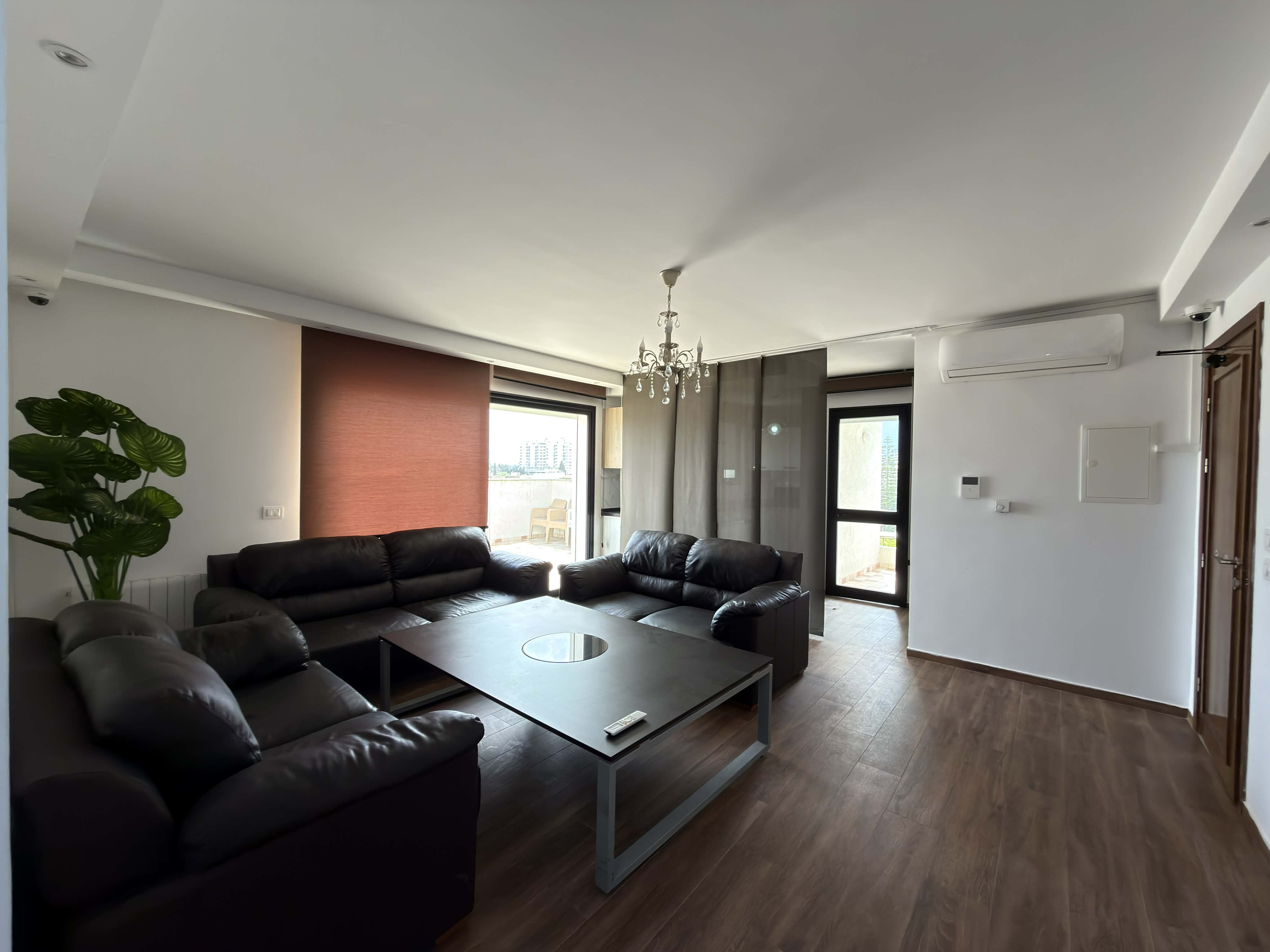 Ariana Ville&nbsp;Ariana&nbsp;Bureaux & Commerces&nbsp;Bureau&nbsp;Bureau 3 pi�ces semi meubl� � l'ariana