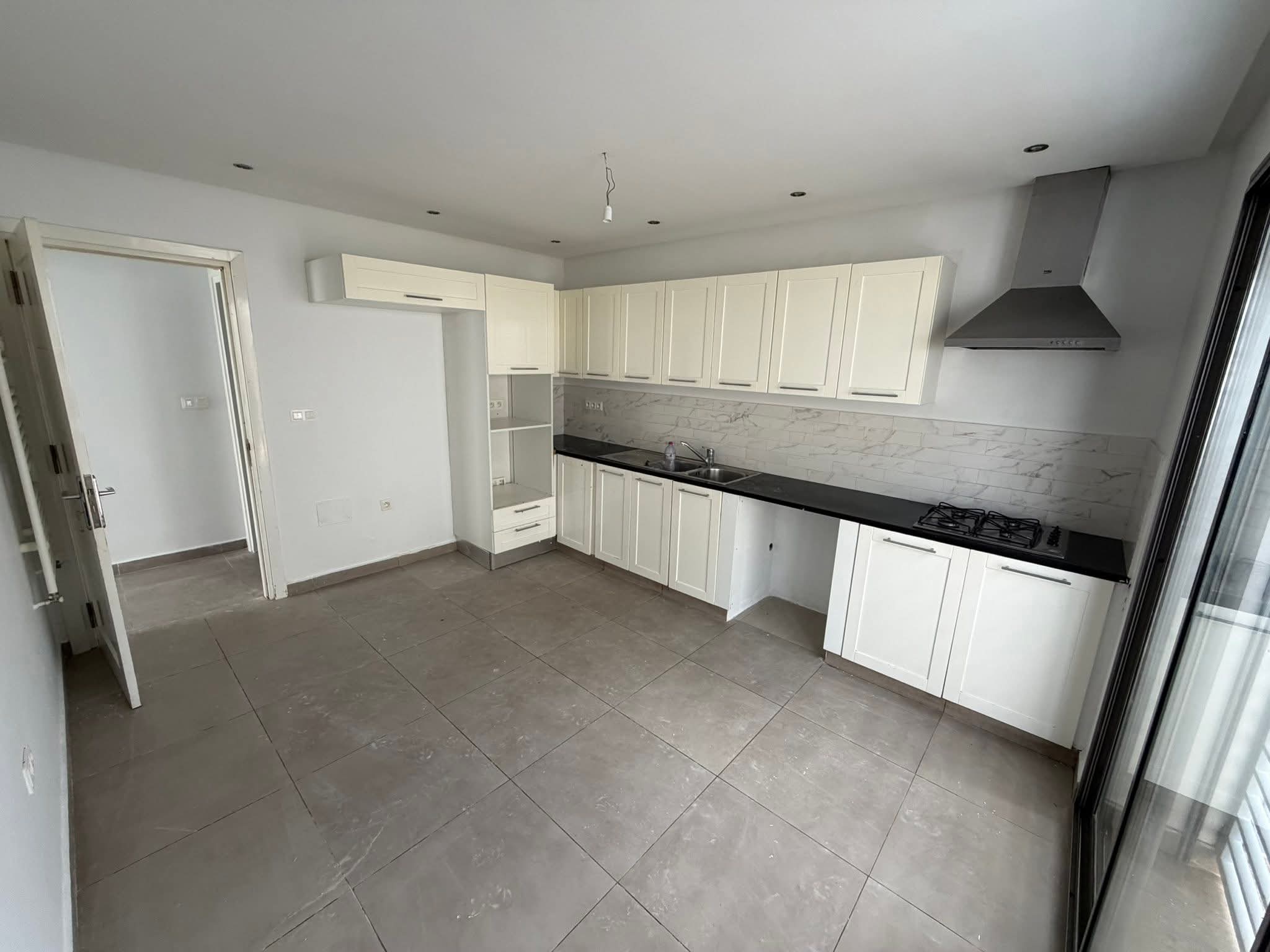 Ariana Ville&nbsp;Riadh Landlous&nbsp;Location&nbsp;Maisons&nbsp;Triplex s4 3000d riadh el andalous