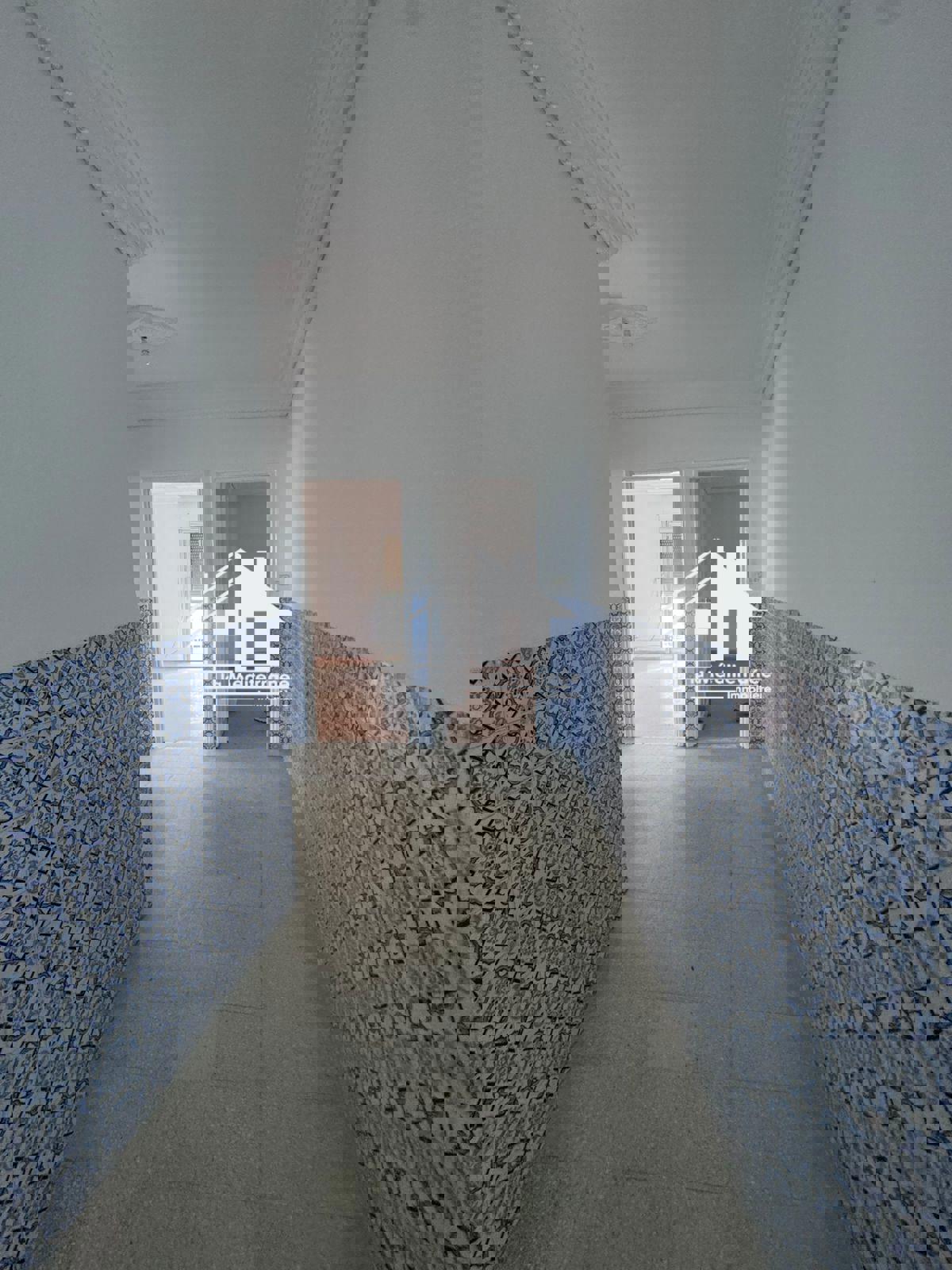 Le Bardo&nbsp;Le Bardo&nbsp;Location&nbsp;Appart. 4 pi�ces&nbsp;�tage de villa s3 ind�pendant