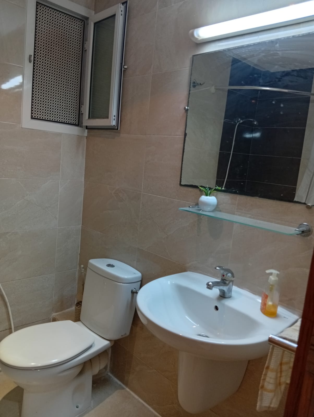 La Marsa&nbsp;El Aouina&nbsp;Vente&nbsp;Appart. 2 pi�ces&nbsp;Un coquet appartement s1 � cit� wahat aouina
