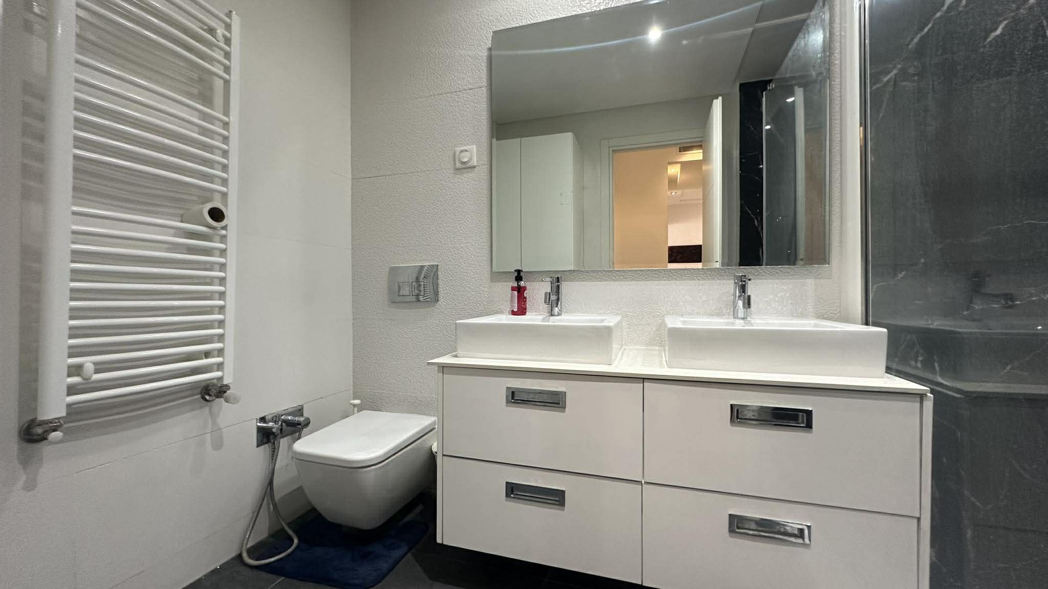 La Marsa&nbsp;Berge Du Lac&nbsp;Vente&nbsp;Appart. 3 pi�ces&nbsp;S2 meubl� avec place de parking au lac 2