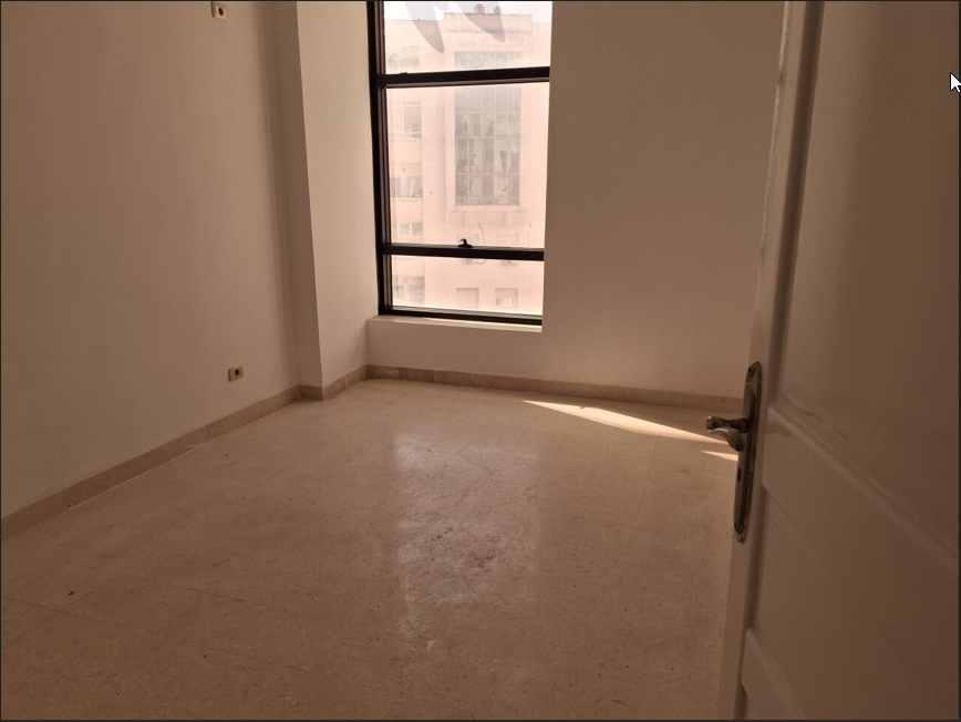 La Marsa&nbsp;El Aouina&nbsp;Location&nbsp;Appart. 3 pi�ces&nbsp;Agr�able appartement � la r�sidence salma l'aouina