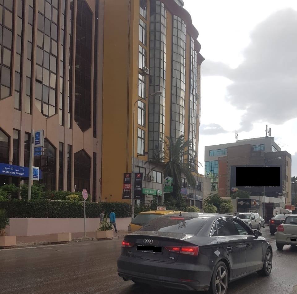 Cite El Khadra&nbsp;Kheireddine Pacha&nbsp;Bureaux & Commerces&nbsp;Bureau&nbsp;Bonne affaire � monplaisir