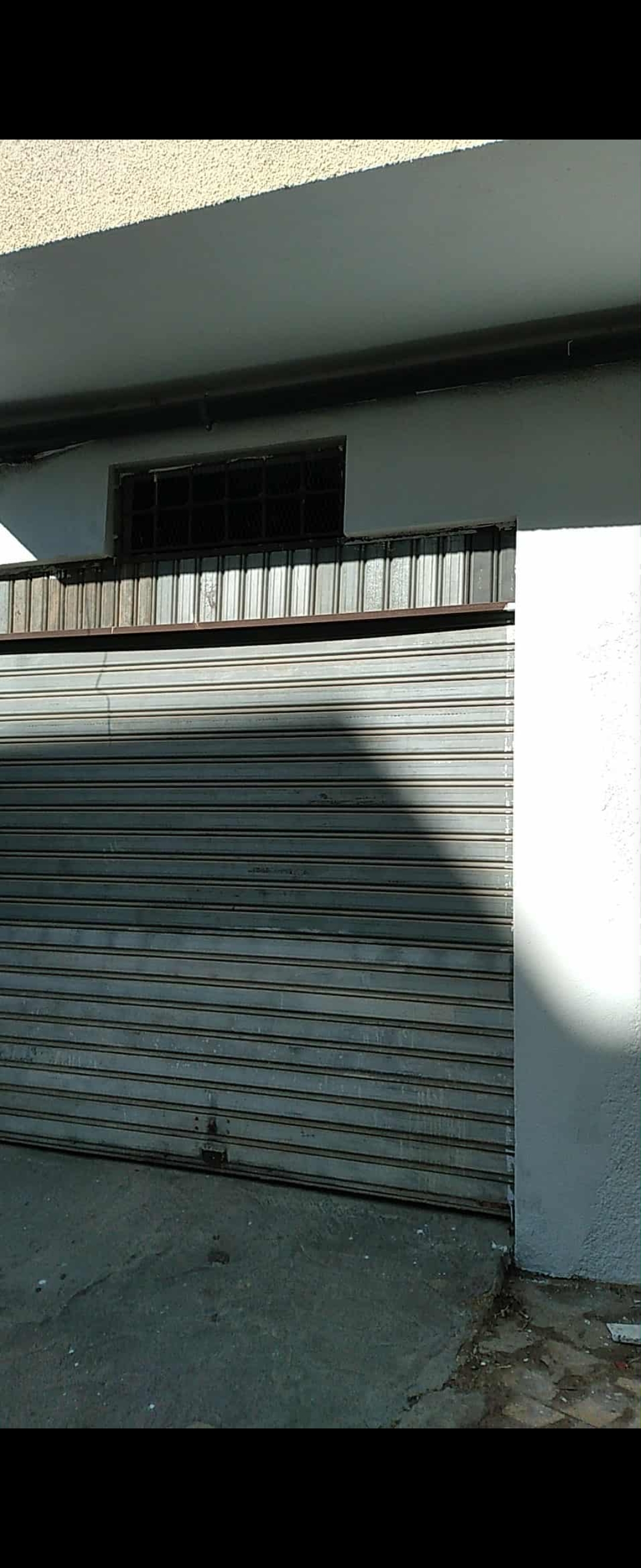 El Kram&nbsp;Le Kram Ouest&nbsp;Location&nbsp;Autre&nbsp;Garage ferm�