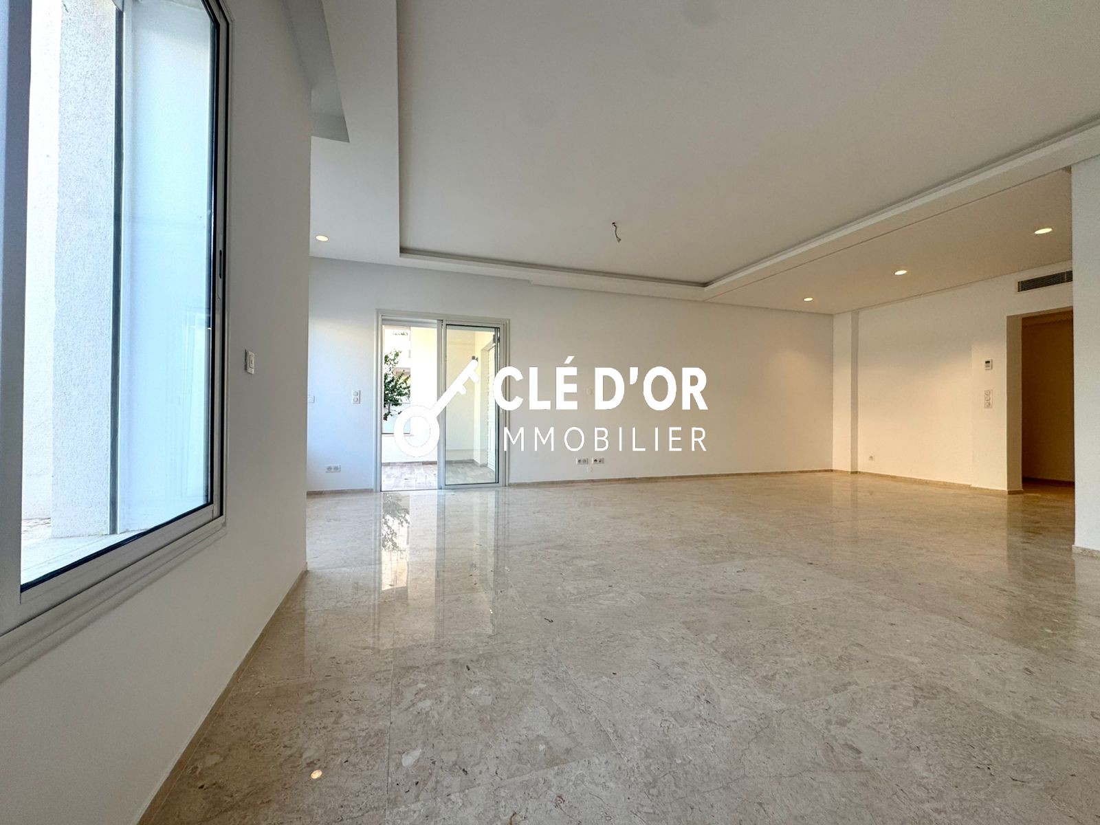 La Marsa&nbsp;Gammart&nbsp;Location&nbsp;Appart. 3 pi�ces&nbsp;S3 avec piscine � gammarth