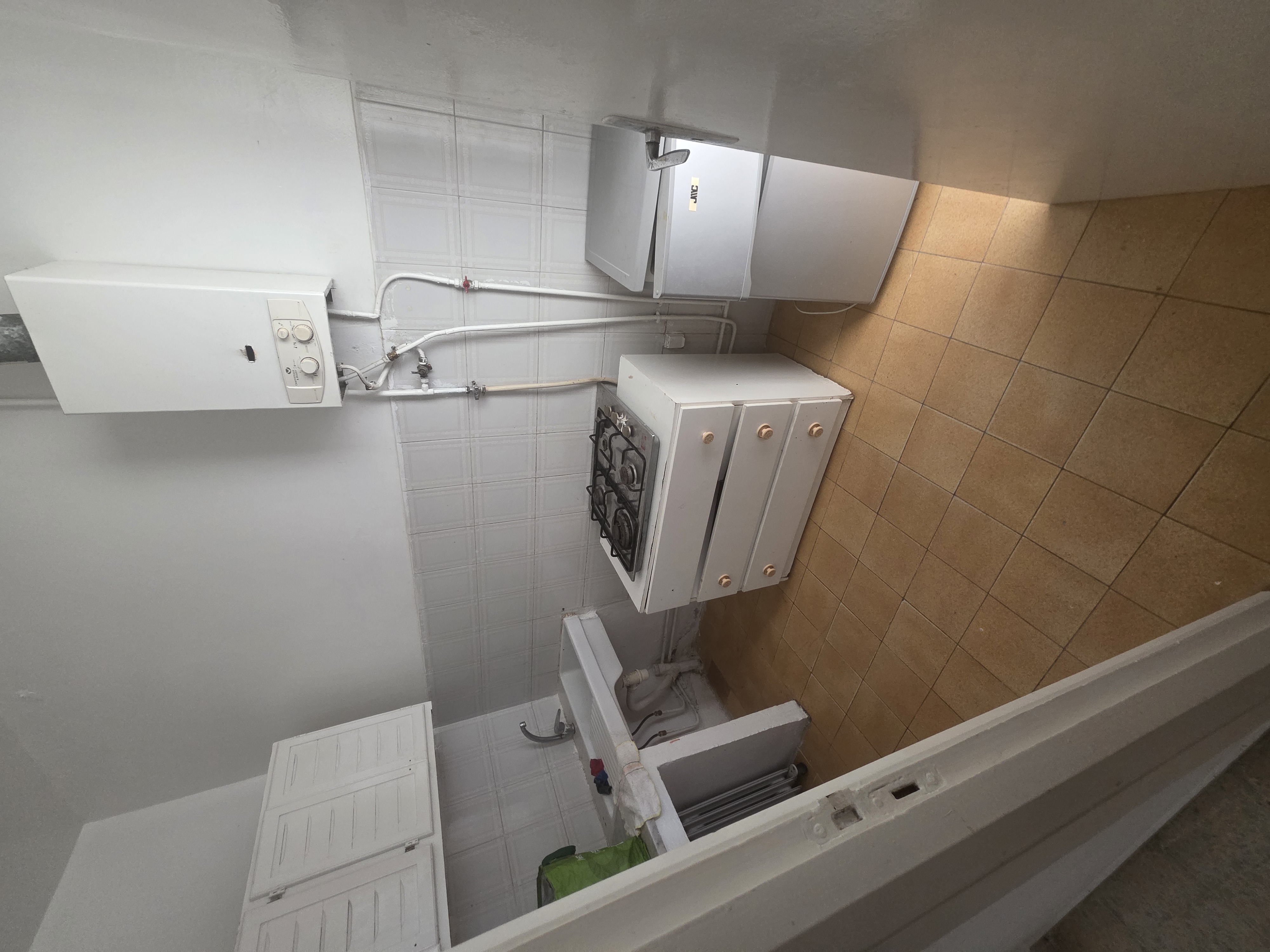 El Menzah&nbsp;El Manar 1&nbsp;Location&nbsp;Appart. 2 pi�ces&nbsp;S1 meubl� rez de chauss�e manar1