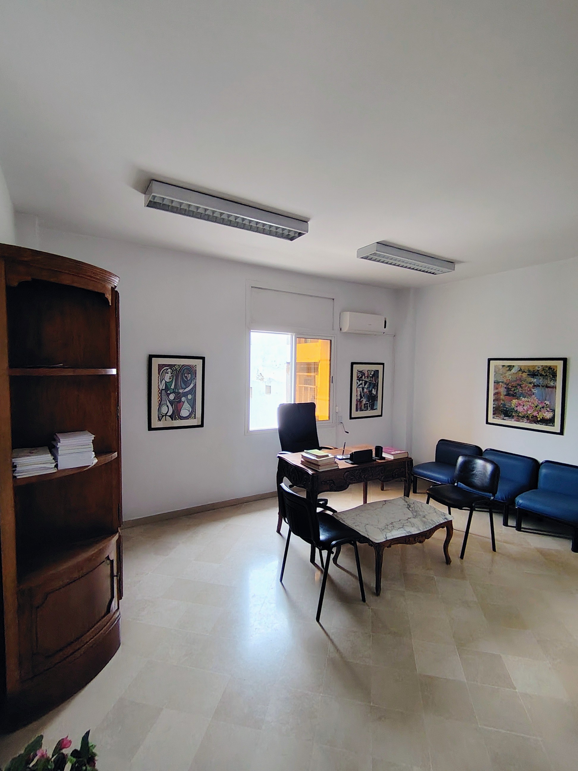 Bab Bhar&nbsp;Bab Bhar&nbsp;Location&nbsp;Appart. 3 pi�ces&nbsp;Bureau haut standing avec parking