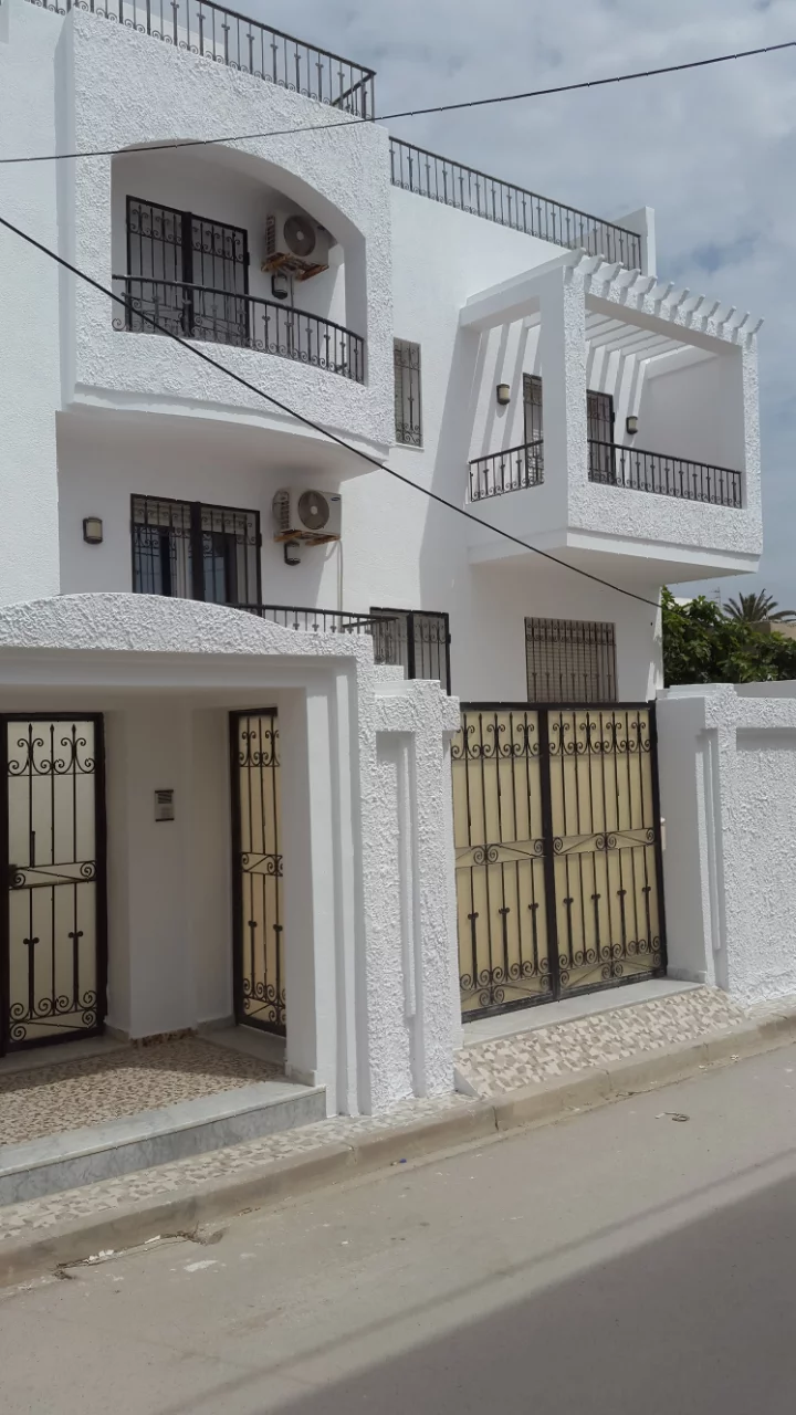Kelibia&nbsp;Kelibia&nbsp;Location vacances&nbsp;Appart. 4 pi�ces&nbsp;Appartements hs � 20 m�tres de la mer � kelibia