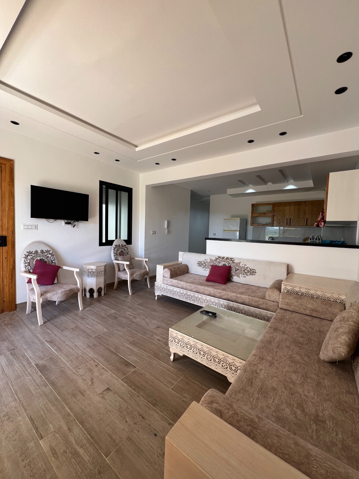 Hammam El Ghezaz&nbsp;Hammam El Ghezaz&nbsp;Location vacances&nbsp;Appart. 2 pi�ces&nbsp;Appartement au premier �tage a 100 m de la plage