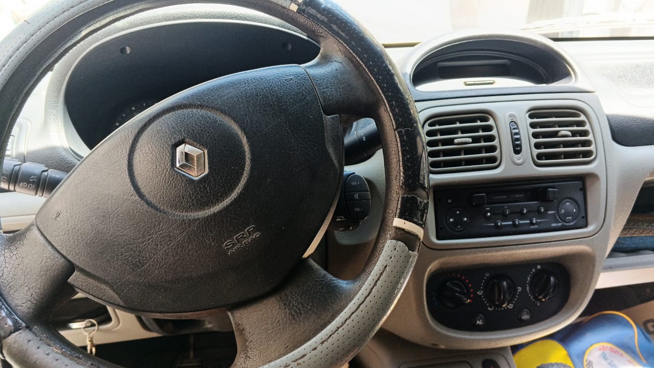 Hammam Chatt&nbsp;Hammam Chatt&nbsp;Renault&nbsp;Clio&nbsp;Clio classique