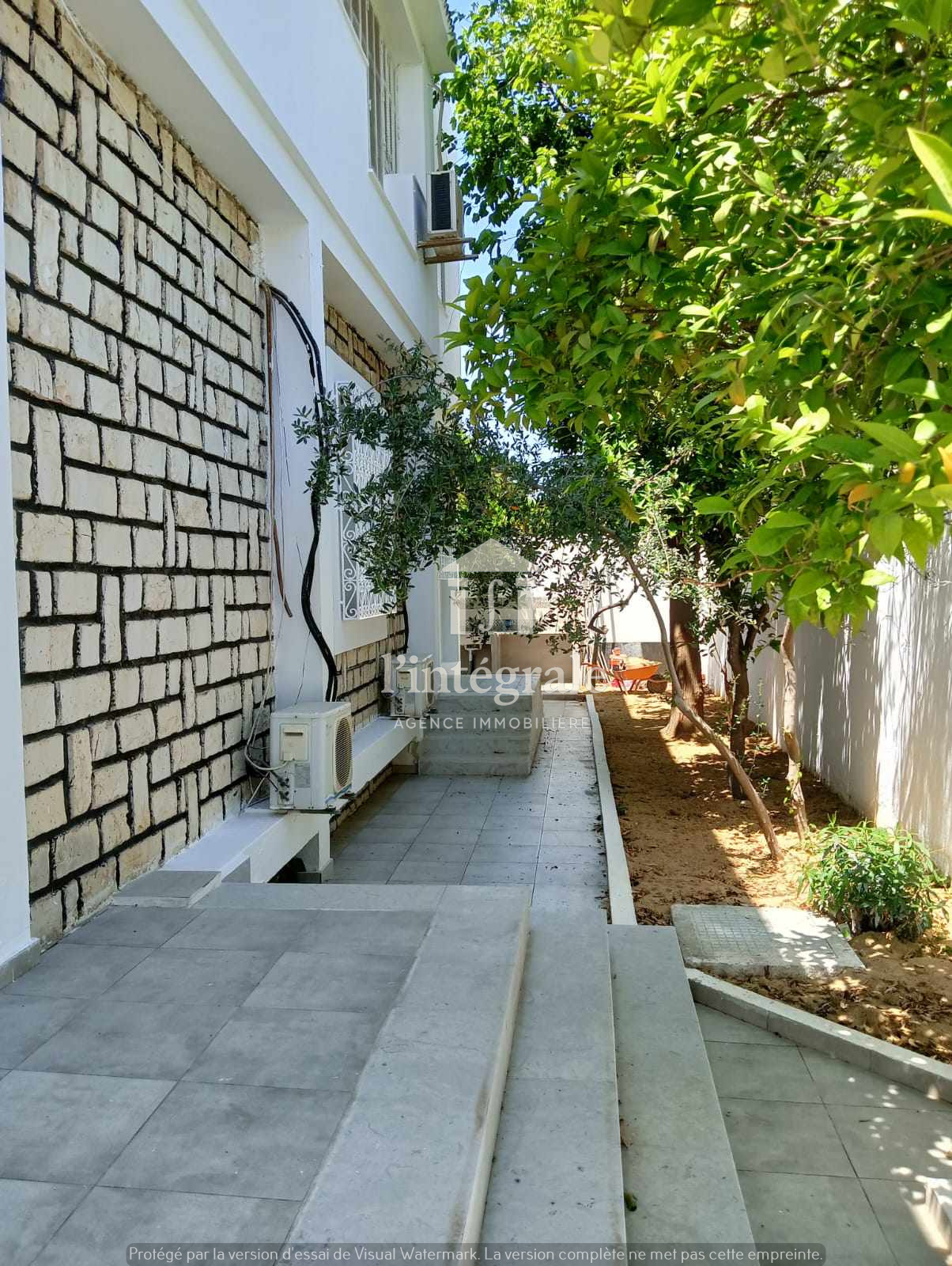 El Menzah&nbsp;Mutuelle Ville&nbsp;Location&nbsp;Maisons&nbsp;2s5 rdc villa bureau ou habitation