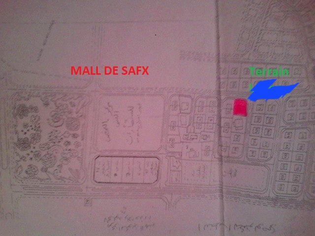 Sakiet Ezzit&nbsp;Sakiet Ezzit&nbsp;Terrain&nbsp;Terrain nu&nbsp;Terrain titr� � c�t� du mall