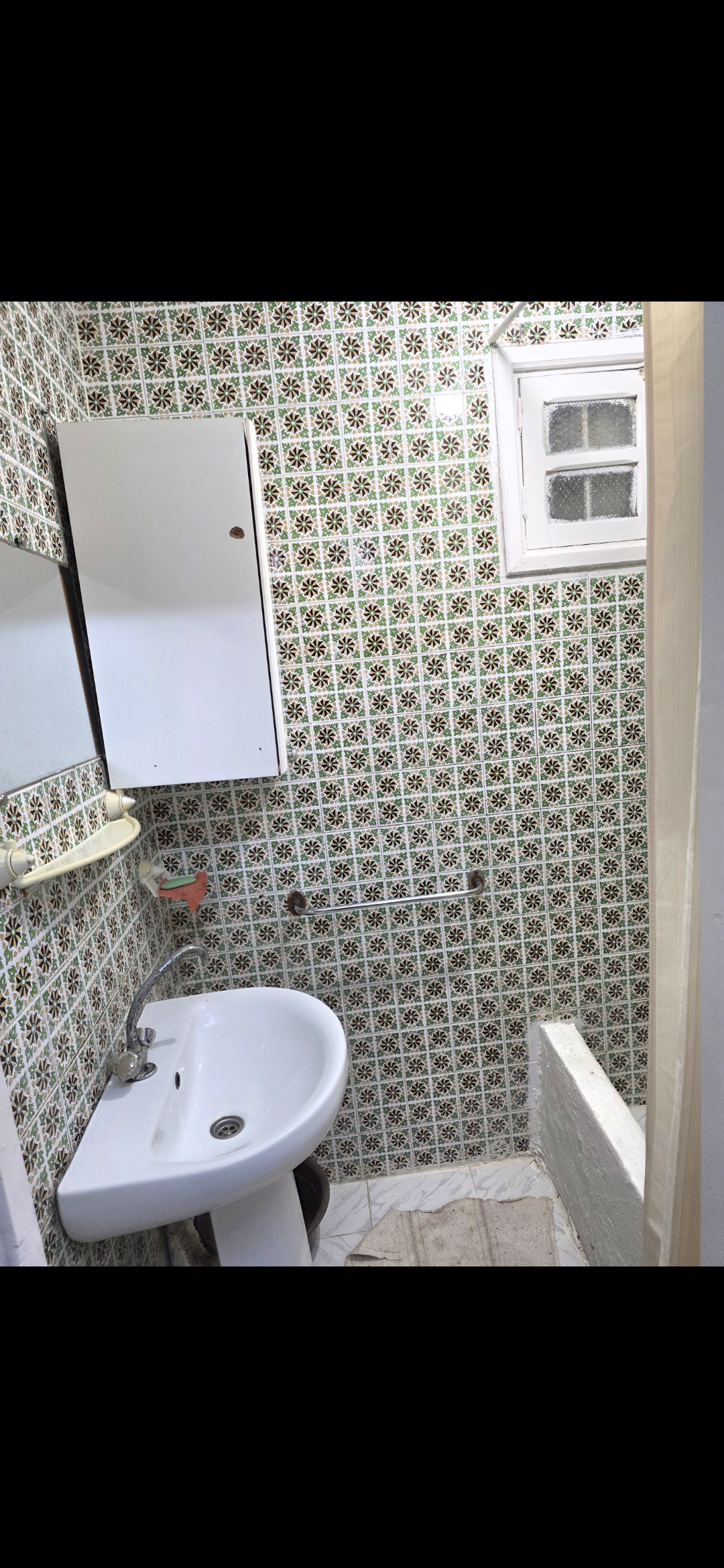 El Menzah&nbsp;El Manar 1&nbsp;Vente&nbsp;Appart. 3 pi�ces&nbsp;3 studios en face campus universitaire manar1