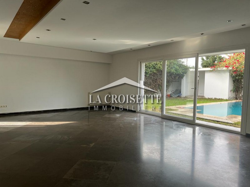 La Marsa&nbsp;Cite El Moustakbel (La Marsa)&nbsp;Location&nbsp;Maisons&nbsp;Villa s4 avec piscine � la marsa zvl1254