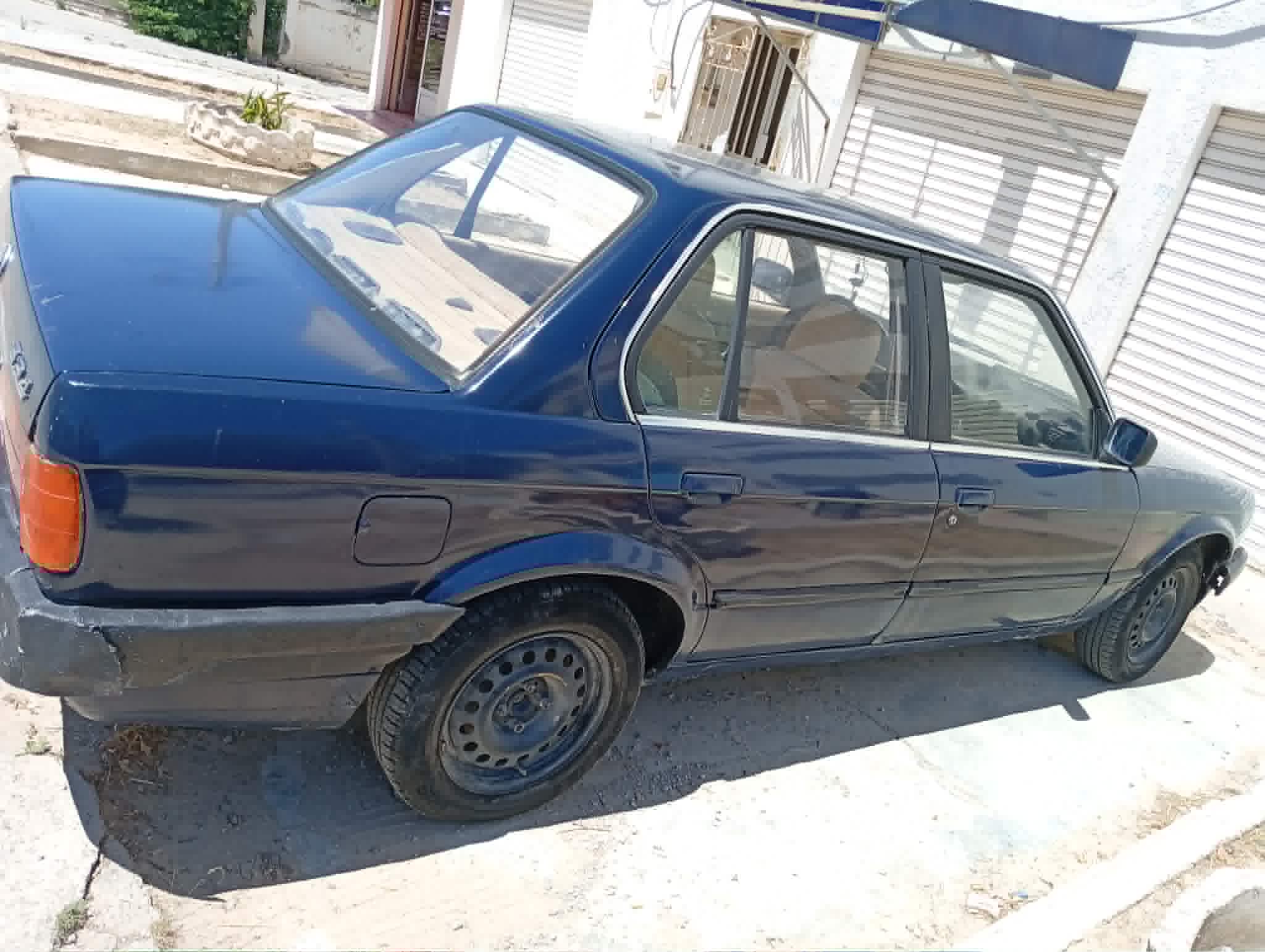 Menzel Jemil&nbsp;Menzel Jemil&nbsp;Bmw&nbsp;Serie 3&nbsp;Bmw e30 324d