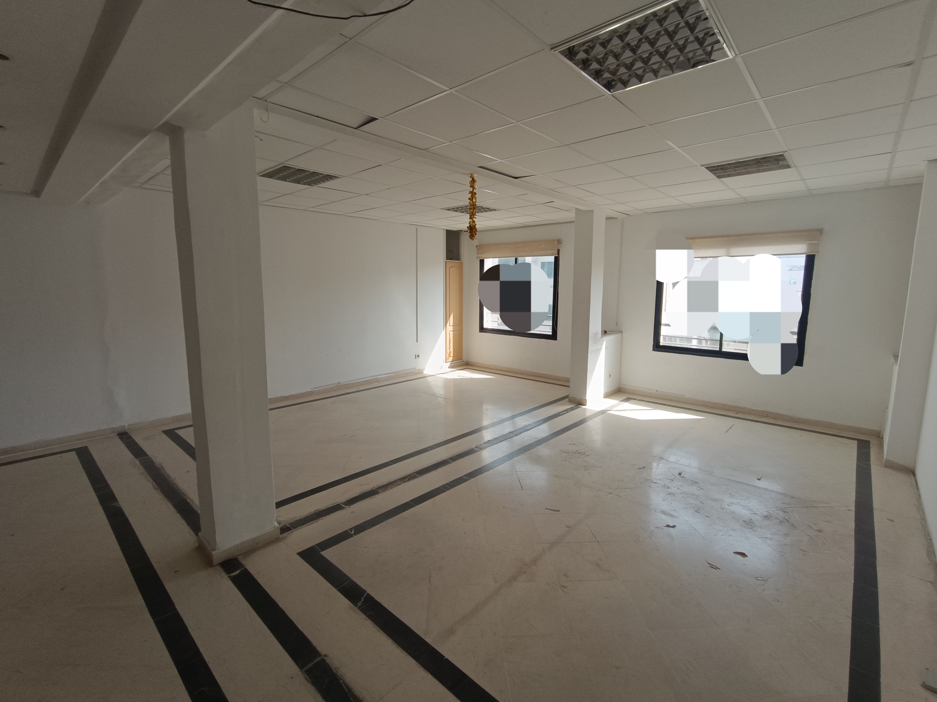 Cite El Khadra&nbsp;Kheireddine Pacha&nbsp;Bureaux & Commerces&nbsp;Bureau&nbsp;Bureau open space et une pi�ce