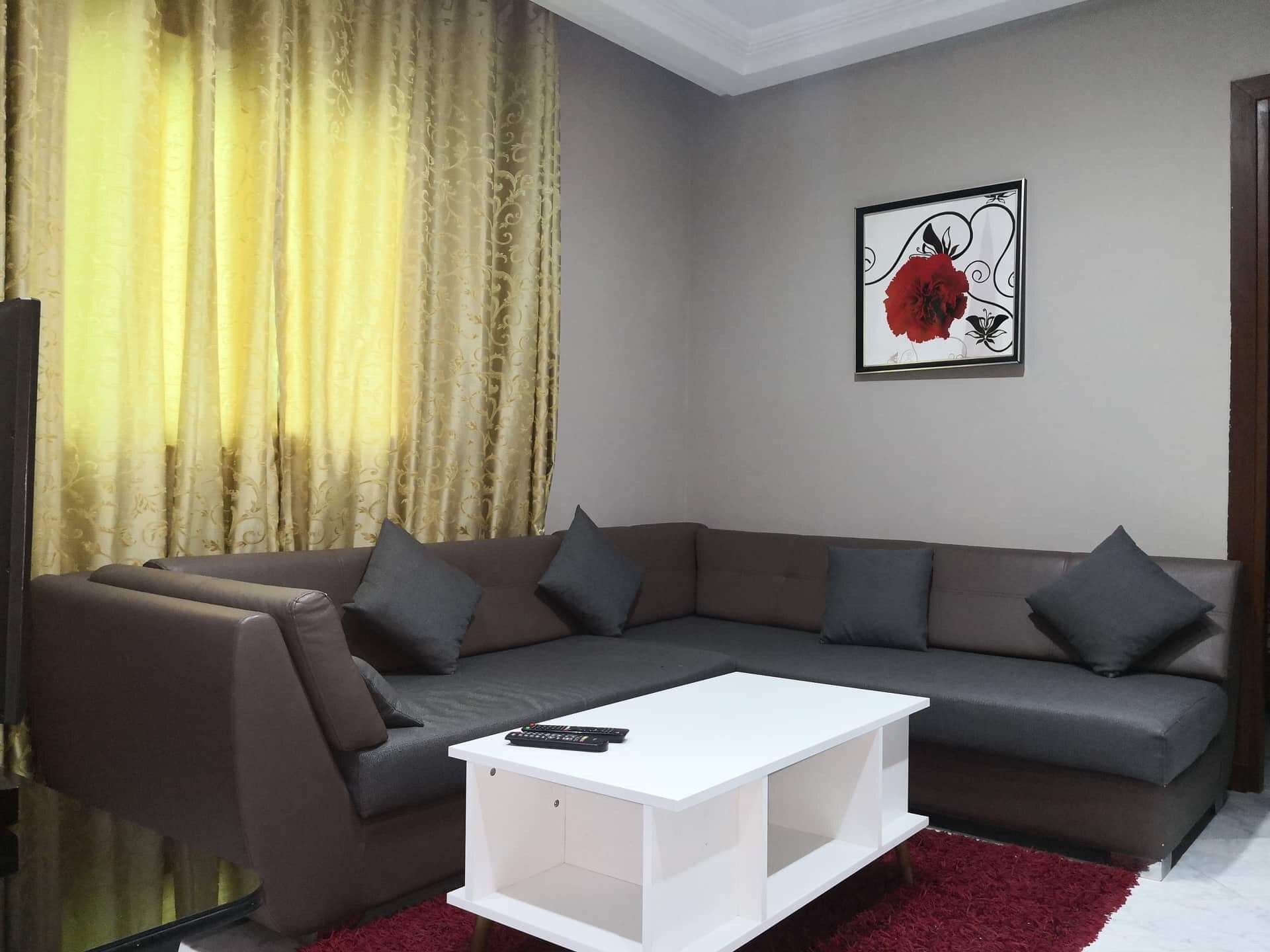 La Marsa&nbsp;Berge Du Lac&nbsp;Location vacances&nbsp;Appart. 2 pi�ces&nbsp;S1 luxueux a cot� tunisia mall par nuit ou semaine