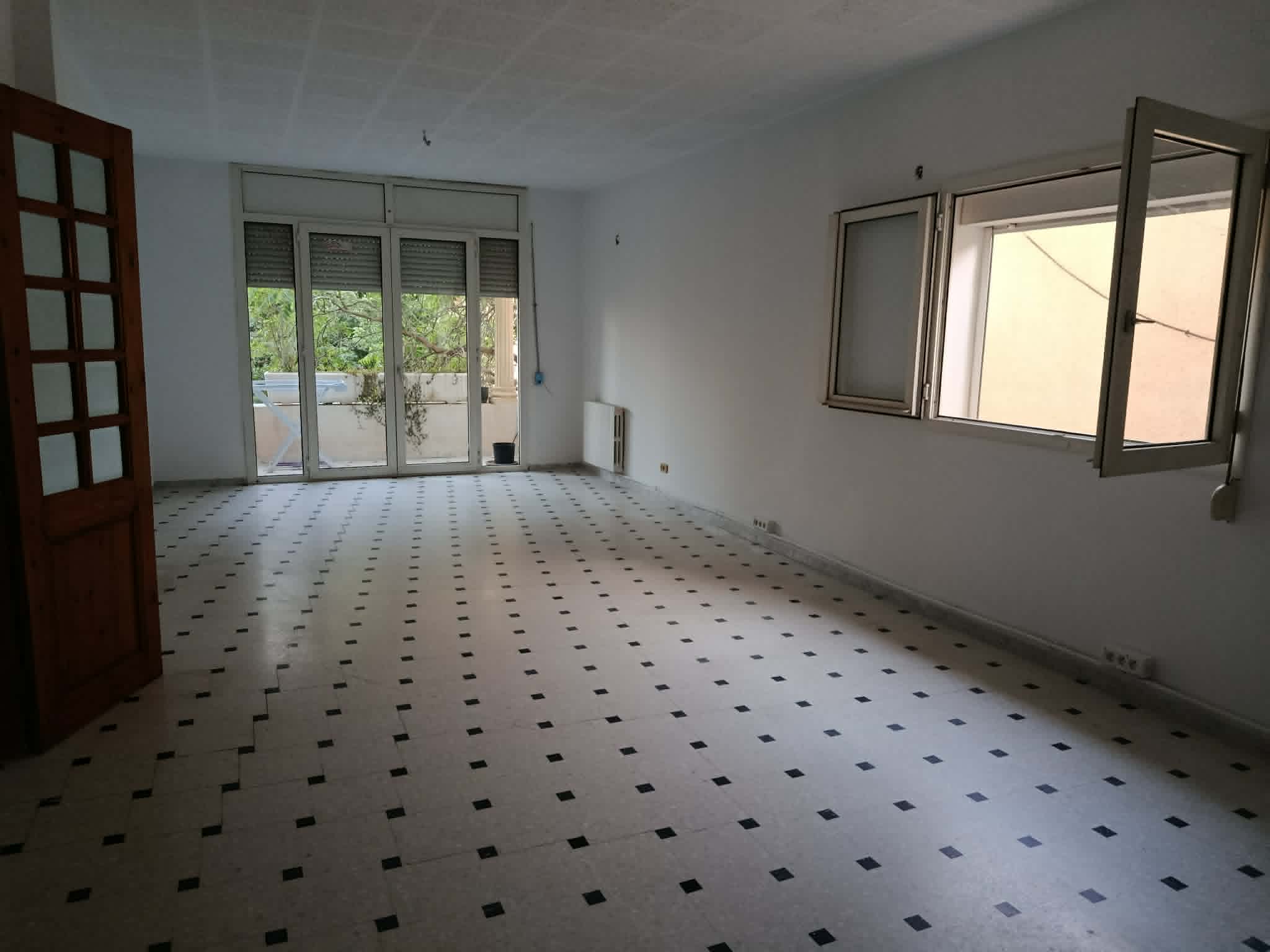 Cite El Khadra&nbsp;Cite Jardins&nbsp;Location&nbsp;Appart. 2 pi�ces&nbsp;Etage de villa