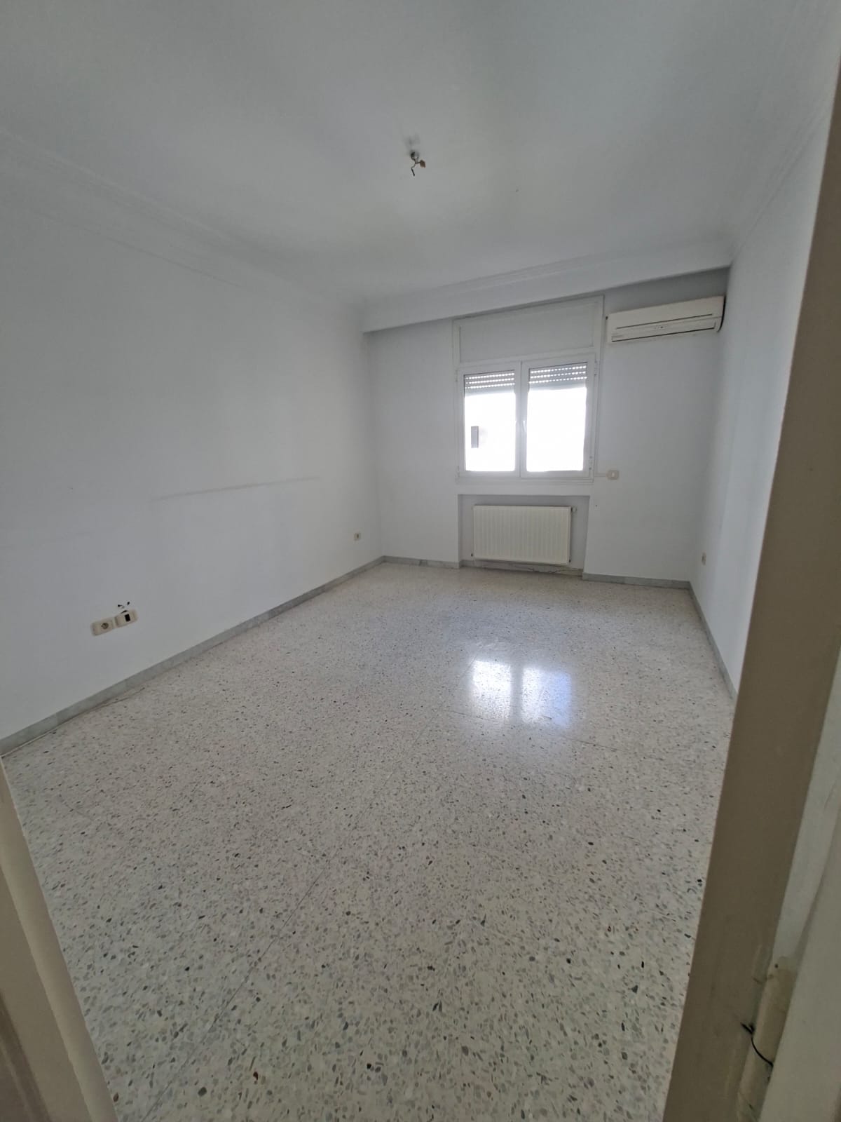 Ariana Ville&nbsp;Cite Ennasr 2&nbsp;Location&nbsp;Appart. 3 pi�ces&nbsp;Appartement proximite slim school