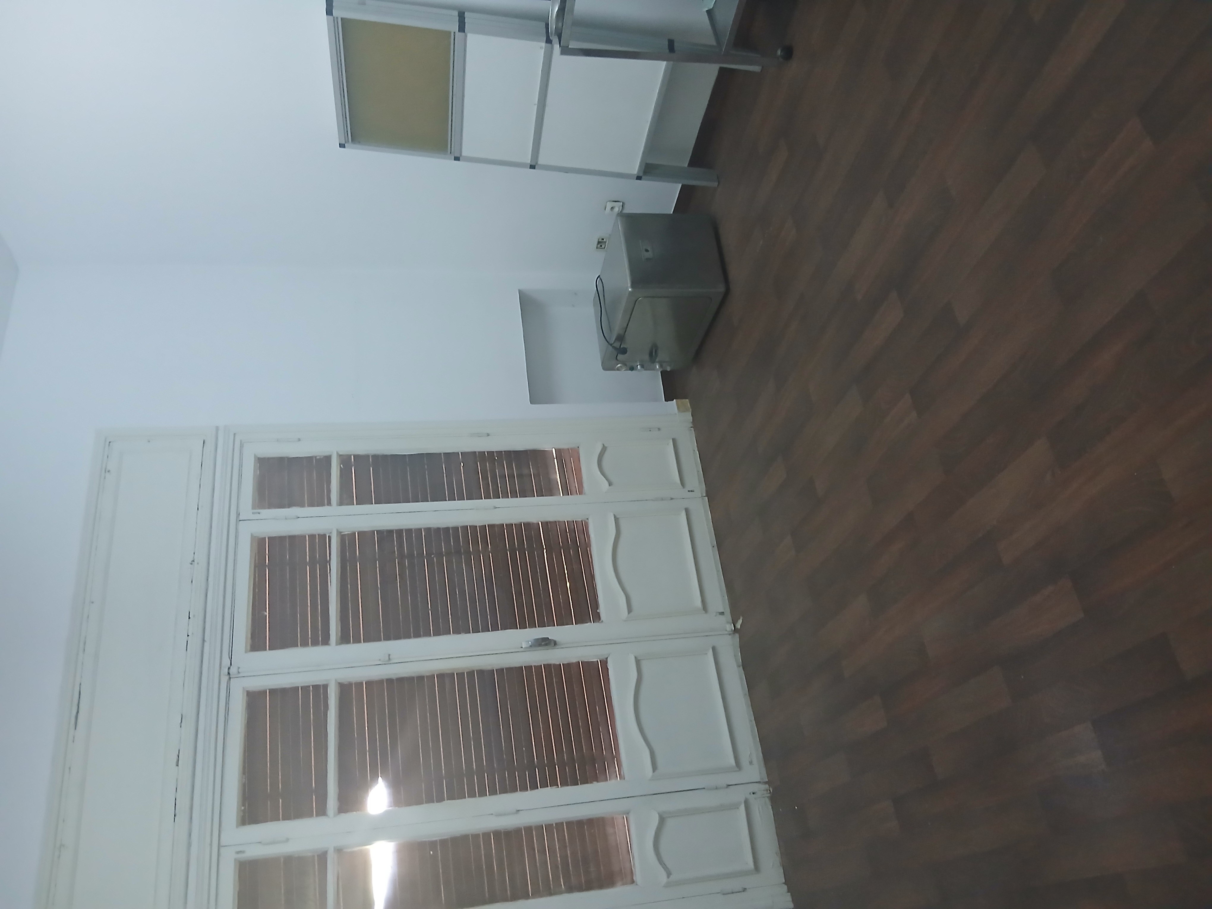 El Menzah&nbsp;Mutuelle Ville&nbsp;Location&nbsp;Appart. 5 pi�ces+&nbsp;Etage de villa � mutuelleville bureautique
