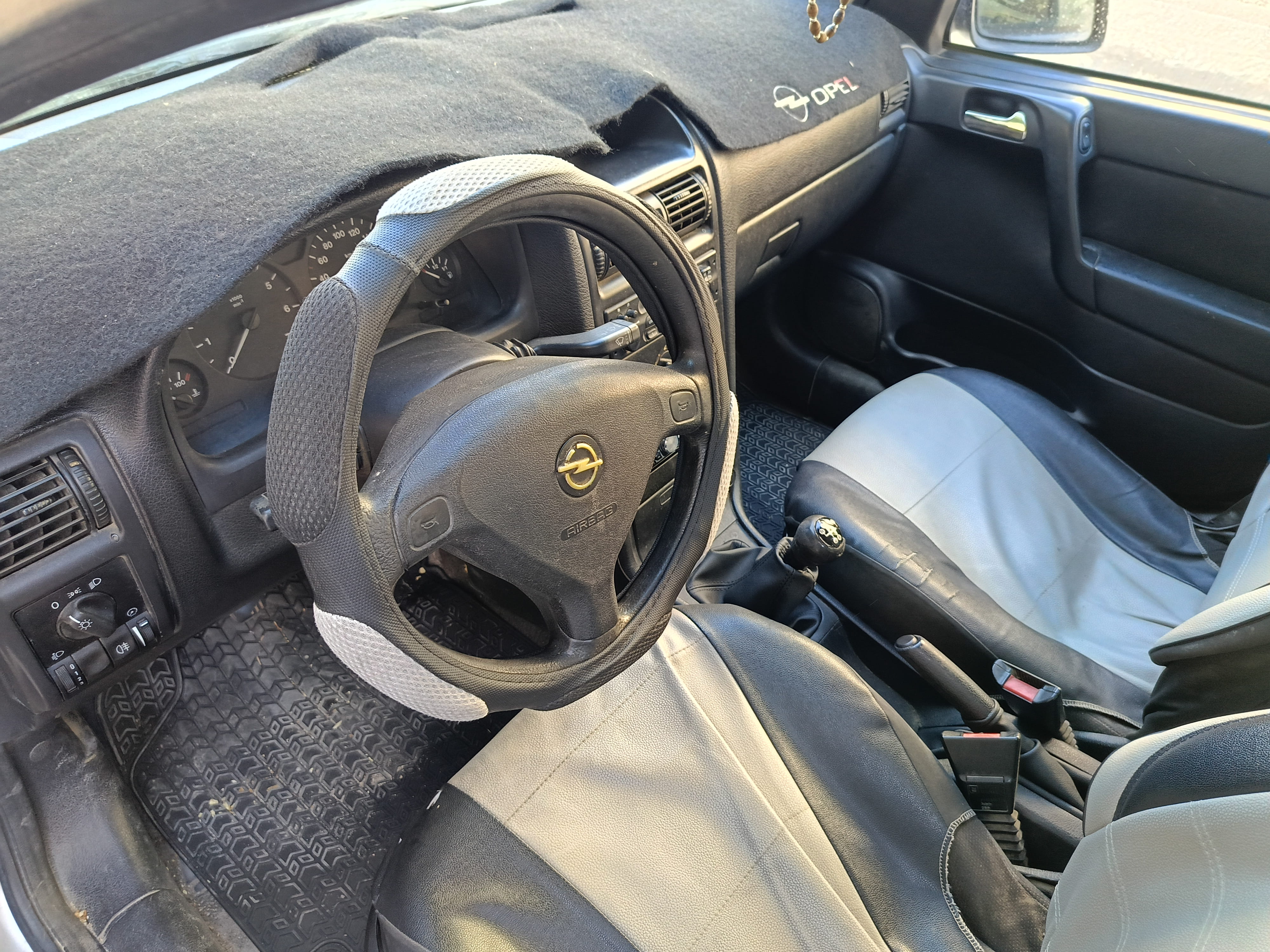 Raoued&nbsp;Cite El Ghazala 1&nbsp;Opel&nbsp;Astra&nbsp;Opel astra g break 7cv essence