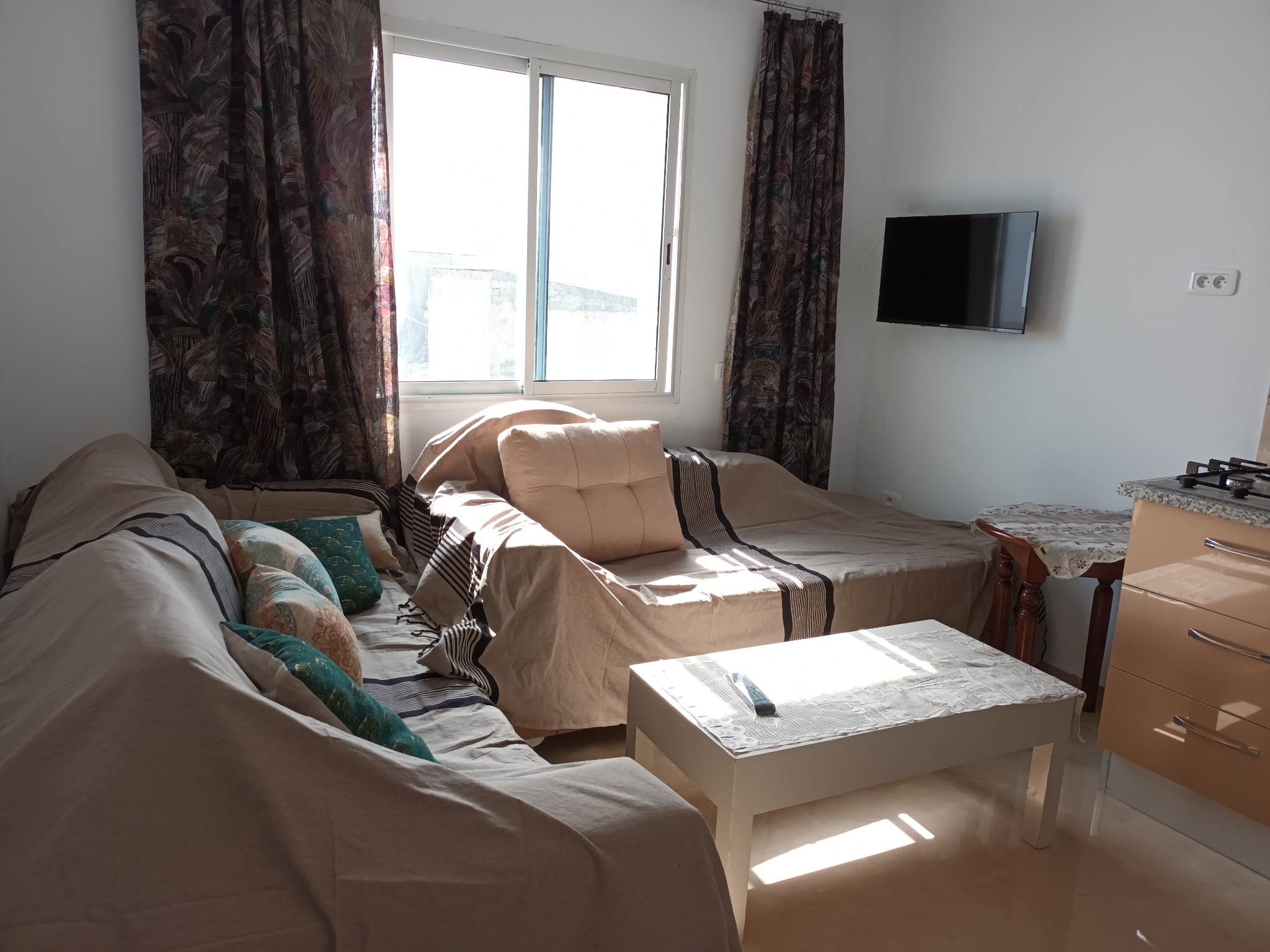 Bizerte Nord&nbsp;Bizerte&nbsp;Location&nbsp;Appart. 1 pi�ce&nbsp;Un studio pied dans l'eau � sidi salem bizerte