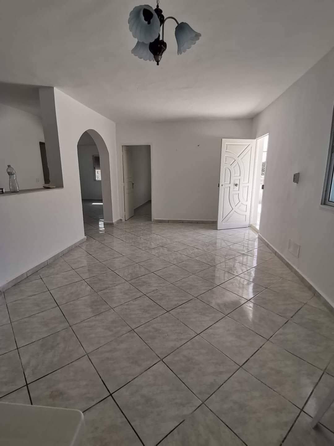 Hammam Chatt&nbsp;Hammam Chatt&nbsp;Location&nbsp;Appart. 3 pi�ces&nbsp;Etage s2 a hammam chatt avec garage