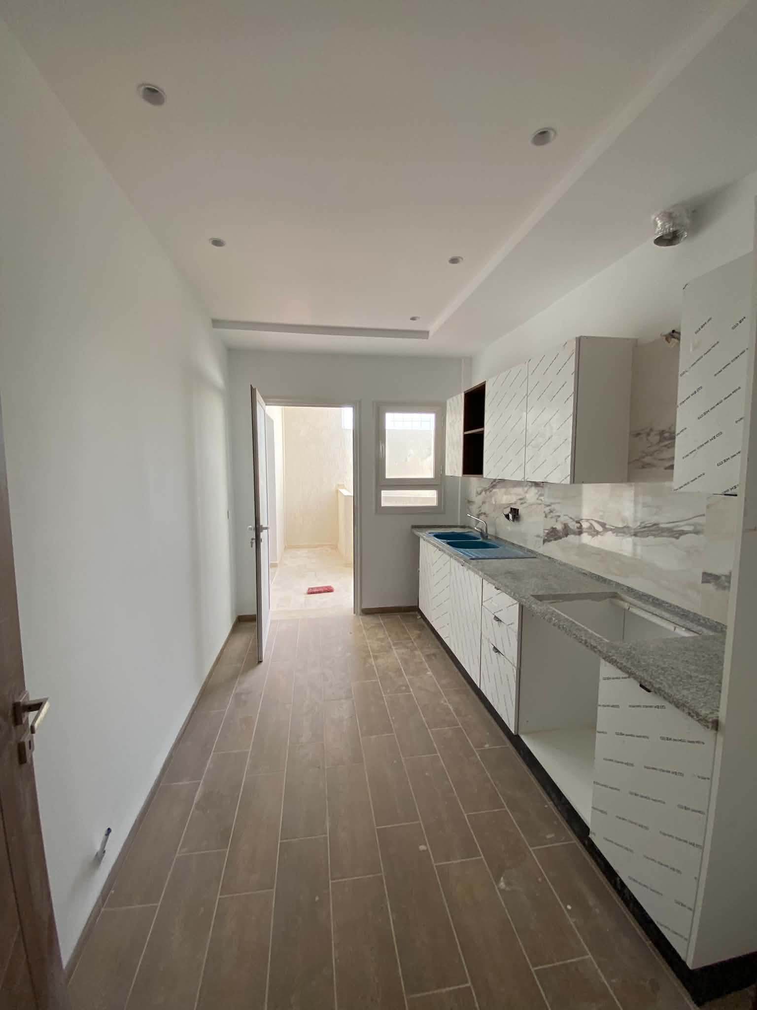 La Marsa&nbsp;Cite Bhar Lazreg&nbsp;Location&nbsp;Appart. 2 pi�ces&nbsp;S plus 2 neuf