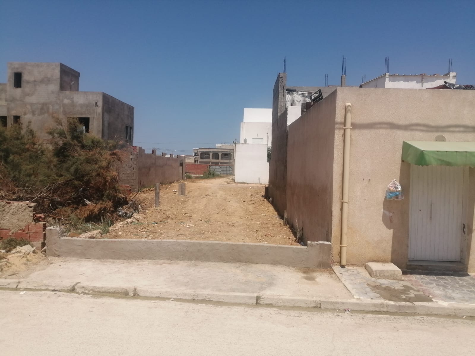 Raoued&nbsp;Raoued&nbsp;Terrain&nbsp;Terrain nu&nbsp;Raoued 1 terrain 415 m titr�e