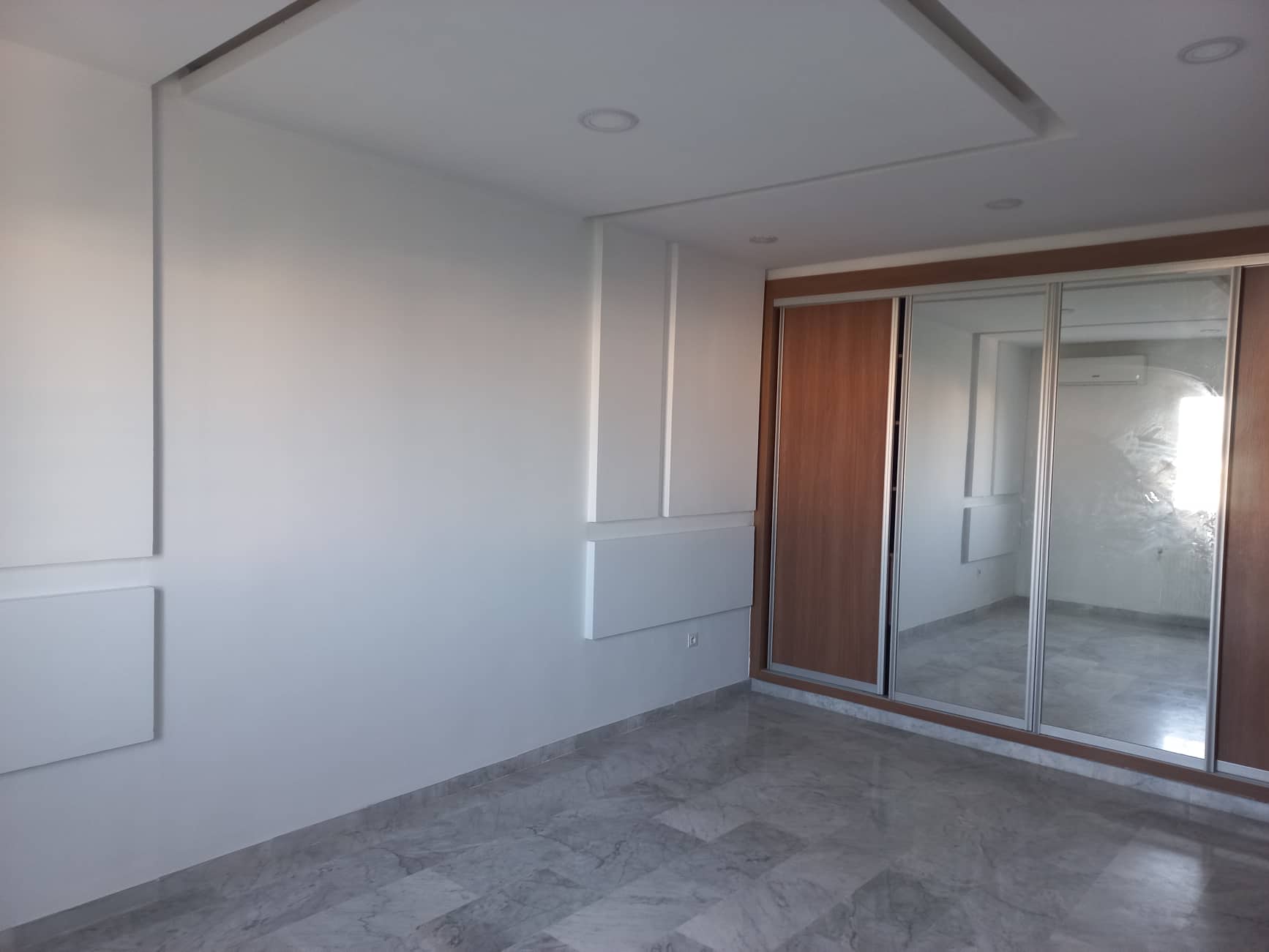 Ain Zaghouan&nbsp;Ain Zaghouan&nbsp;Location&nbsp;Appart. 2 pi�ces&nbsp;Appt s3 ain zaghouan pr�s showroom hyundai