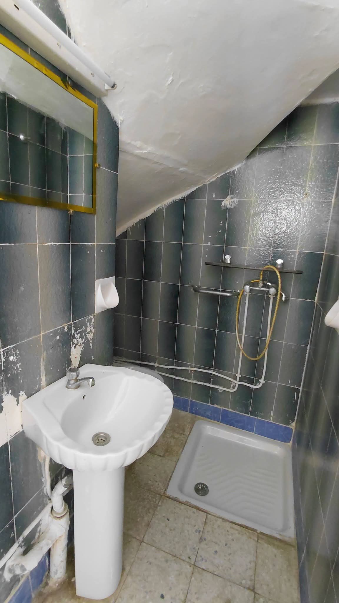 Cite El Khadra&nbsp;Kheireddine Pacha&nbsp;Bureaux & Commerces&nbsp;Bureau&nbsp;Bureau 3 pi�ces a khairedine bacha wb4506