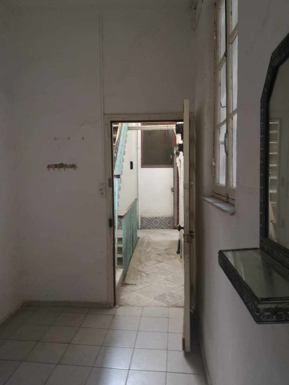 Sidi El Bechir&nbsp;Monfleury&nbsp;Location&nbsp;Appart. 1 pi�ce&nbsp;Studio � la rue d'alg�rie place barcelone