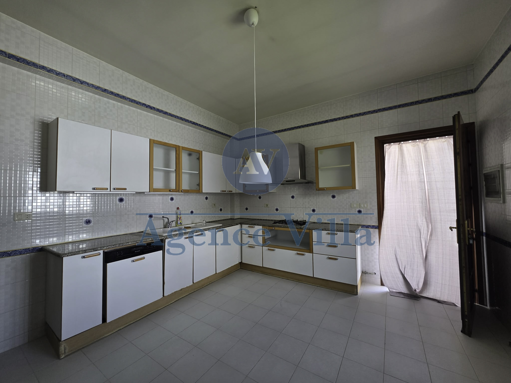 La Marsa&nbsp;Cite El Ahmadi&nbsp;Location&nbsp;Maisons&nbsp;Agr�able villa s4 � la marsa