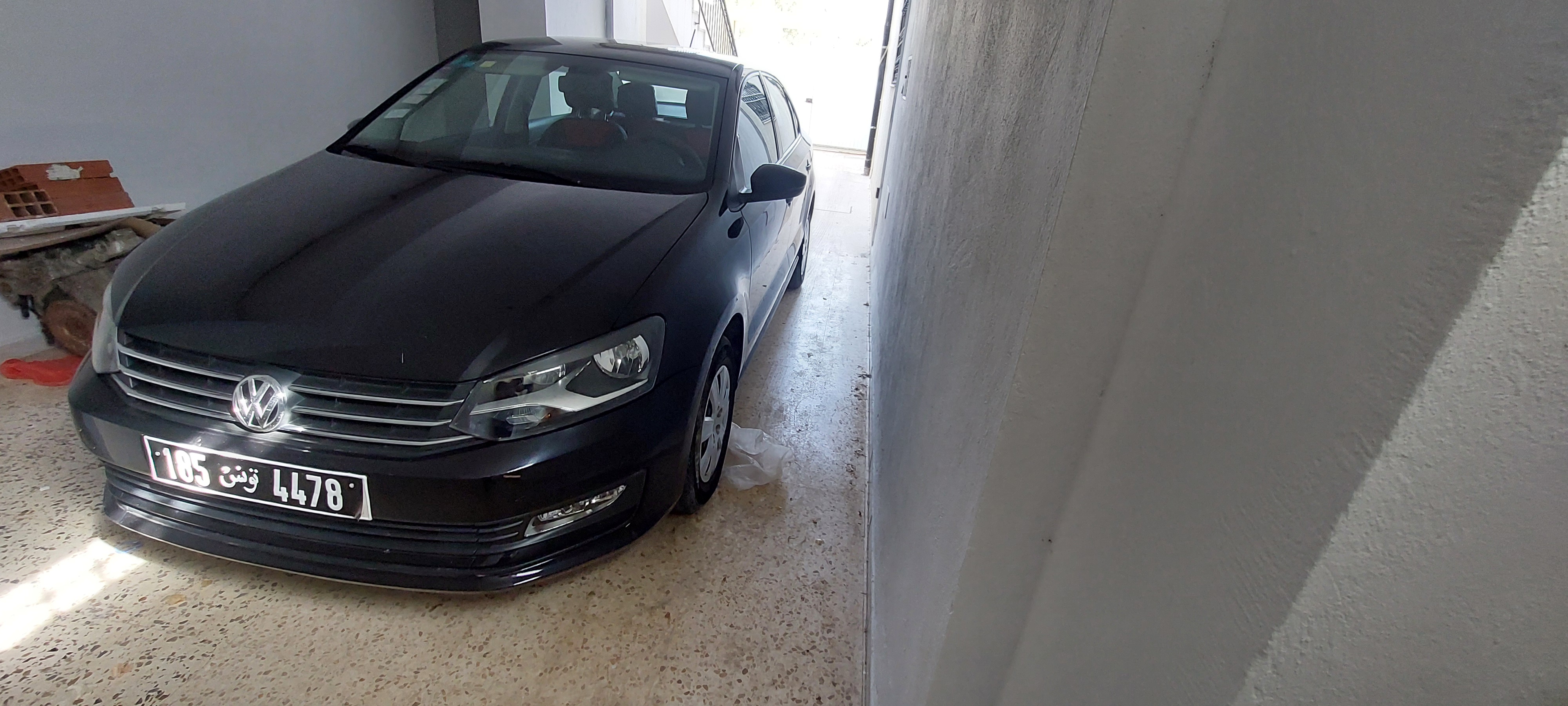 Raoued&nbsp;Cite Ennkhilet&nbsp;Volkswagen&nbsp;Polo 7&nbsp;Polo sedan premi�re main 55mk