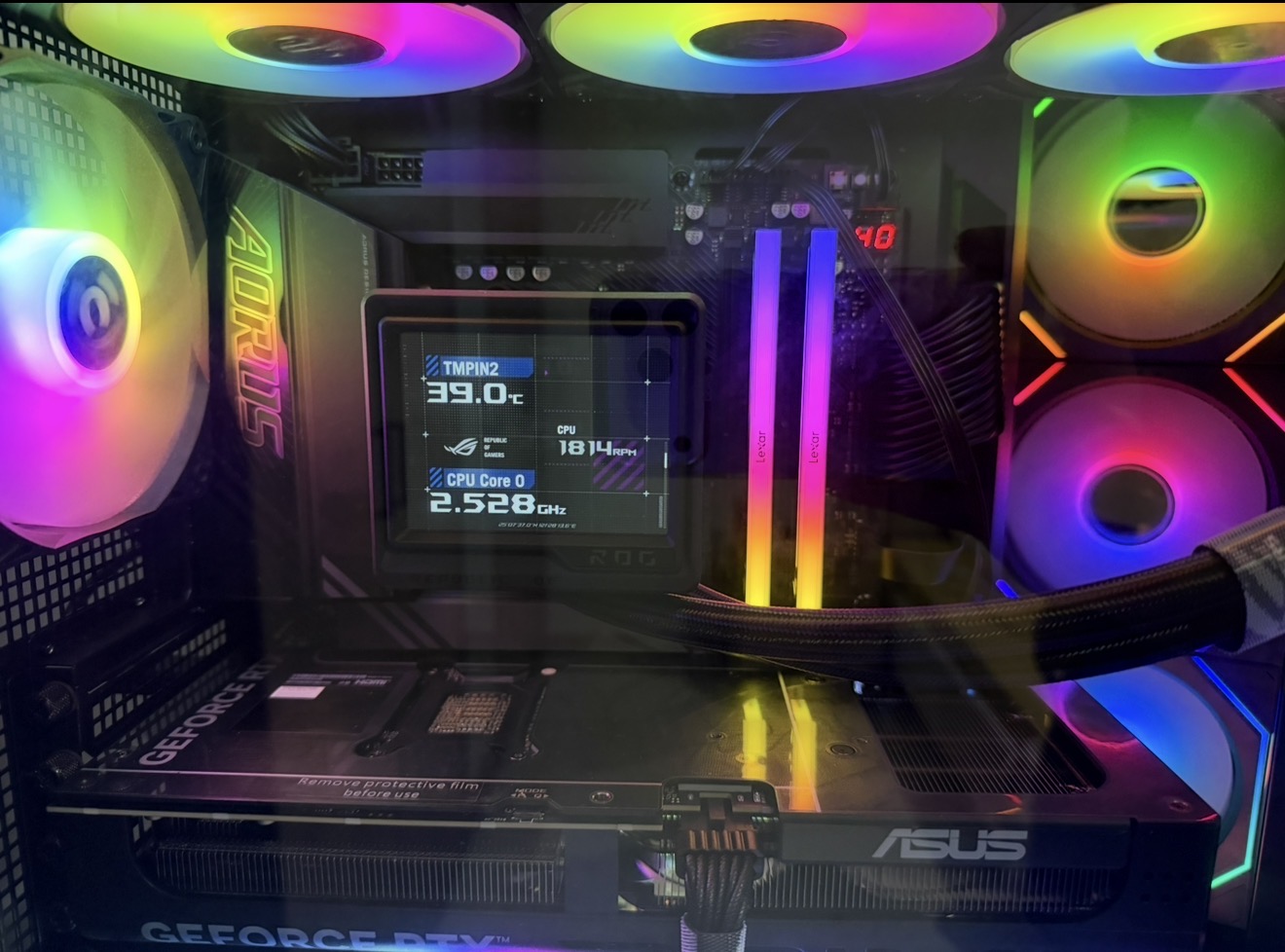 Ben Arous&nbsp;Ben Arous&nbsp;Ordin. familial&nbsp;Autre&nbsp;Pc gamer rayzen 9950x 3d 32gb ddr5 6000mhz