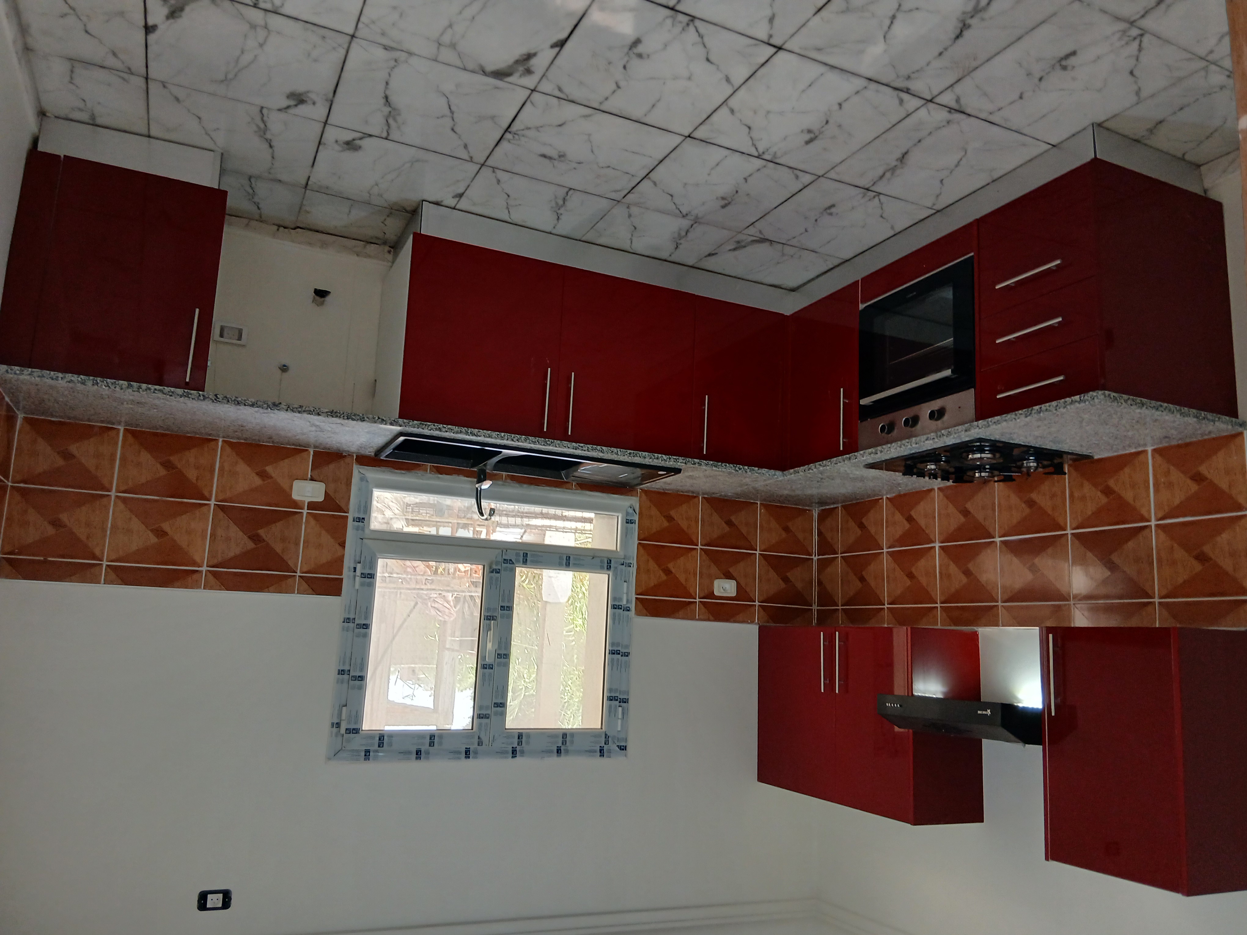 Akouda&nbsp;Chatt Meriem&nbsp;Vente&nbsp;Maisons&nbsp;Immeuble neuf r2 surfaces500m2  3 appartements