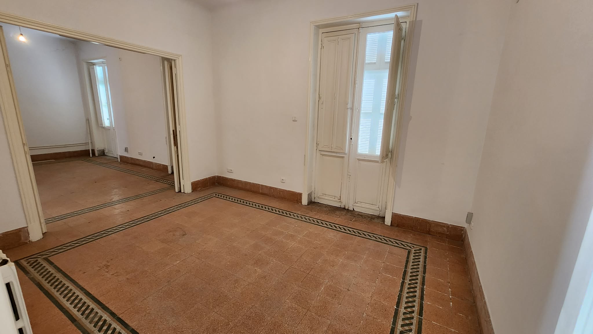 Bab Bhar&nbsp;Bab Bhar&nbsp;Vente&nbsp;Appart. 4 pi�ces&nbsp;Appartement s4 pr�s march� central