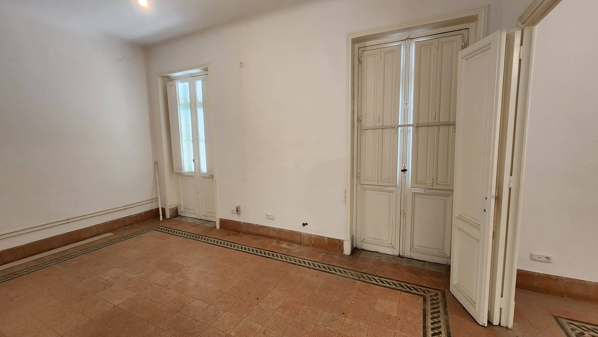 Bab Bhar&nbsp;Bab Bhar&nbsp;Vente&nbsp;Appart. 4 pi�ces&nbsp;Appartement s4 pr�s march� central