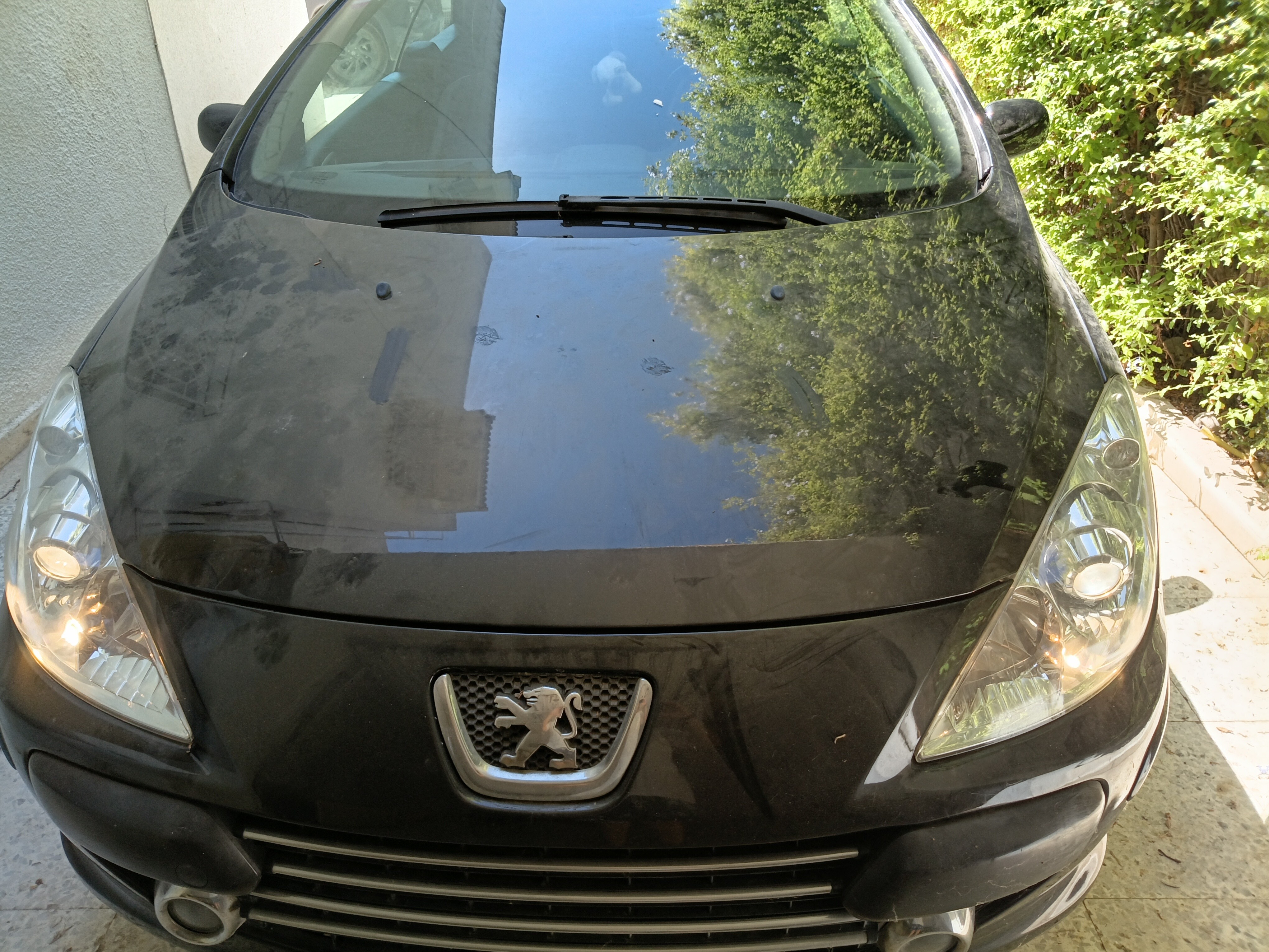 La Marsa&nbsp;Cite Mongi Slim&nbsp;Peugeot&nbsp;307&nbsp;307 cc en bon etat
